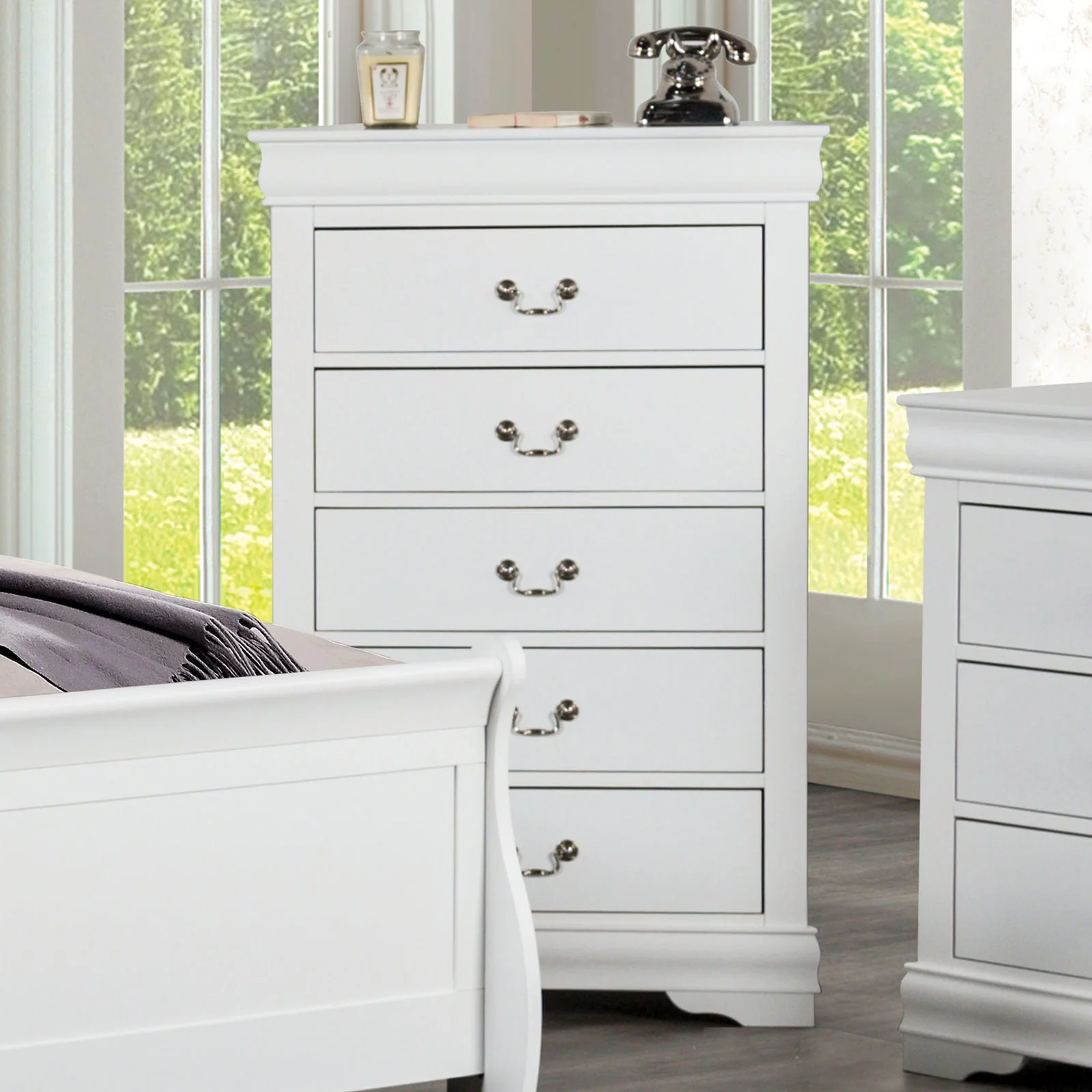 Louis Philippe White 5 Pc. Queen Bedroom Set w/ 2NS - Image 3