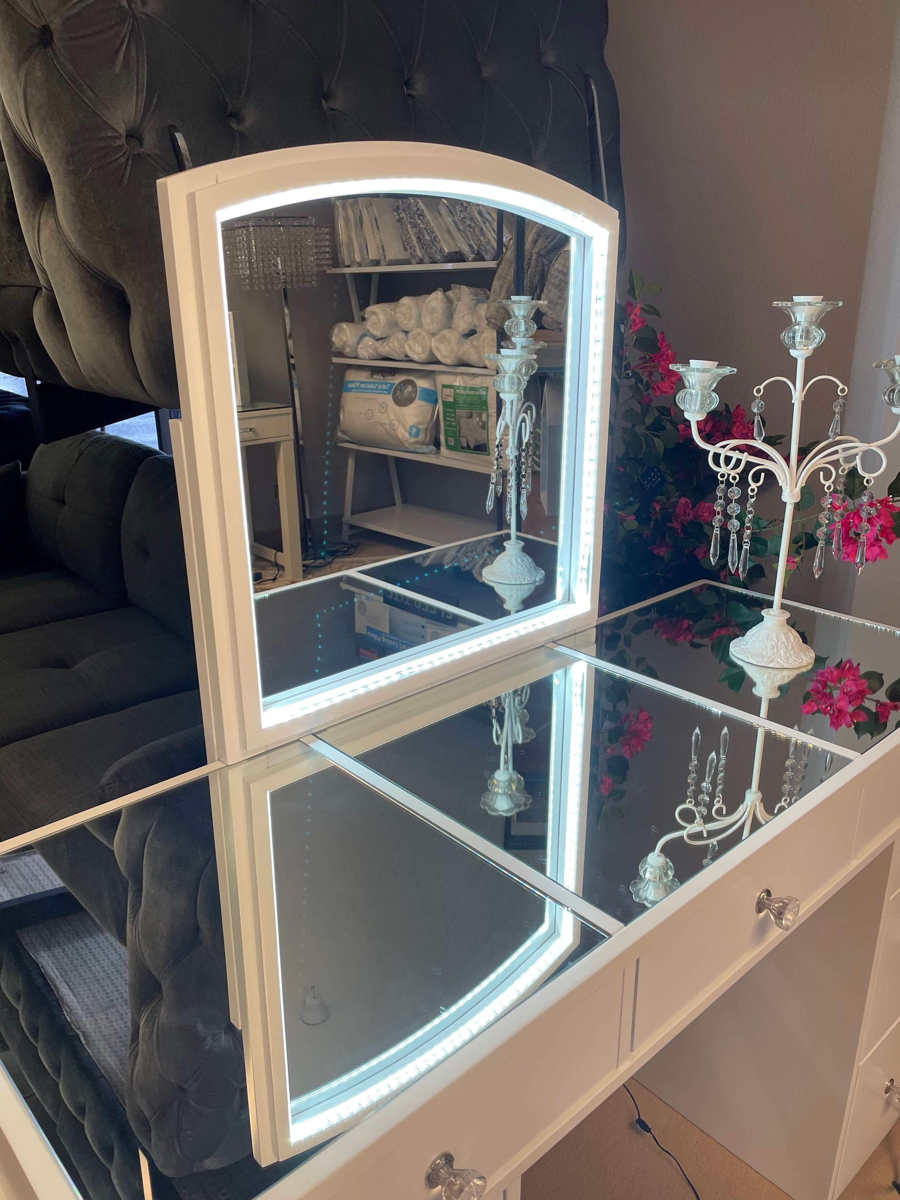 Louise White Vanity Set - Image 5