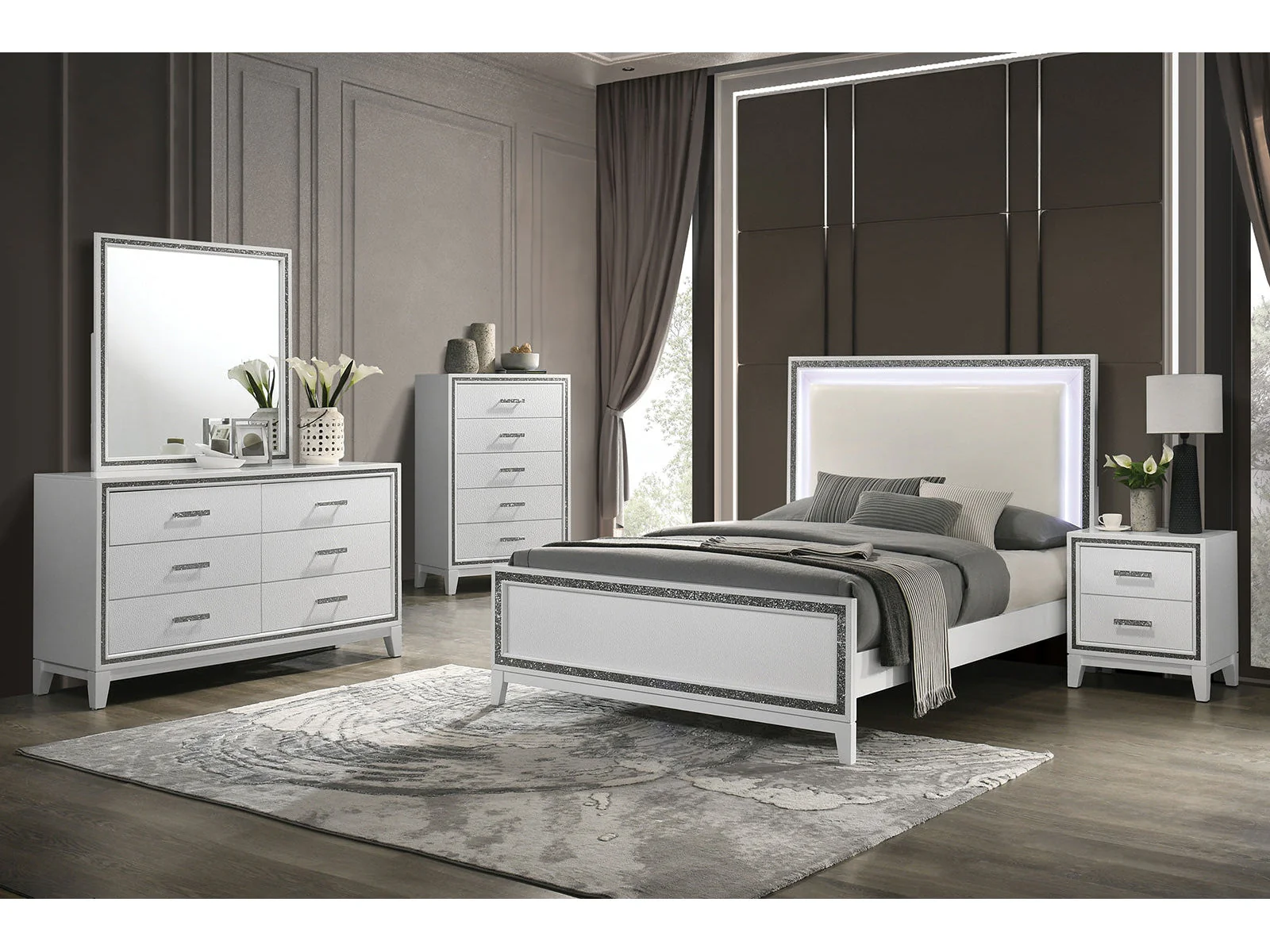 Lucida White E.King Bed - Image 2