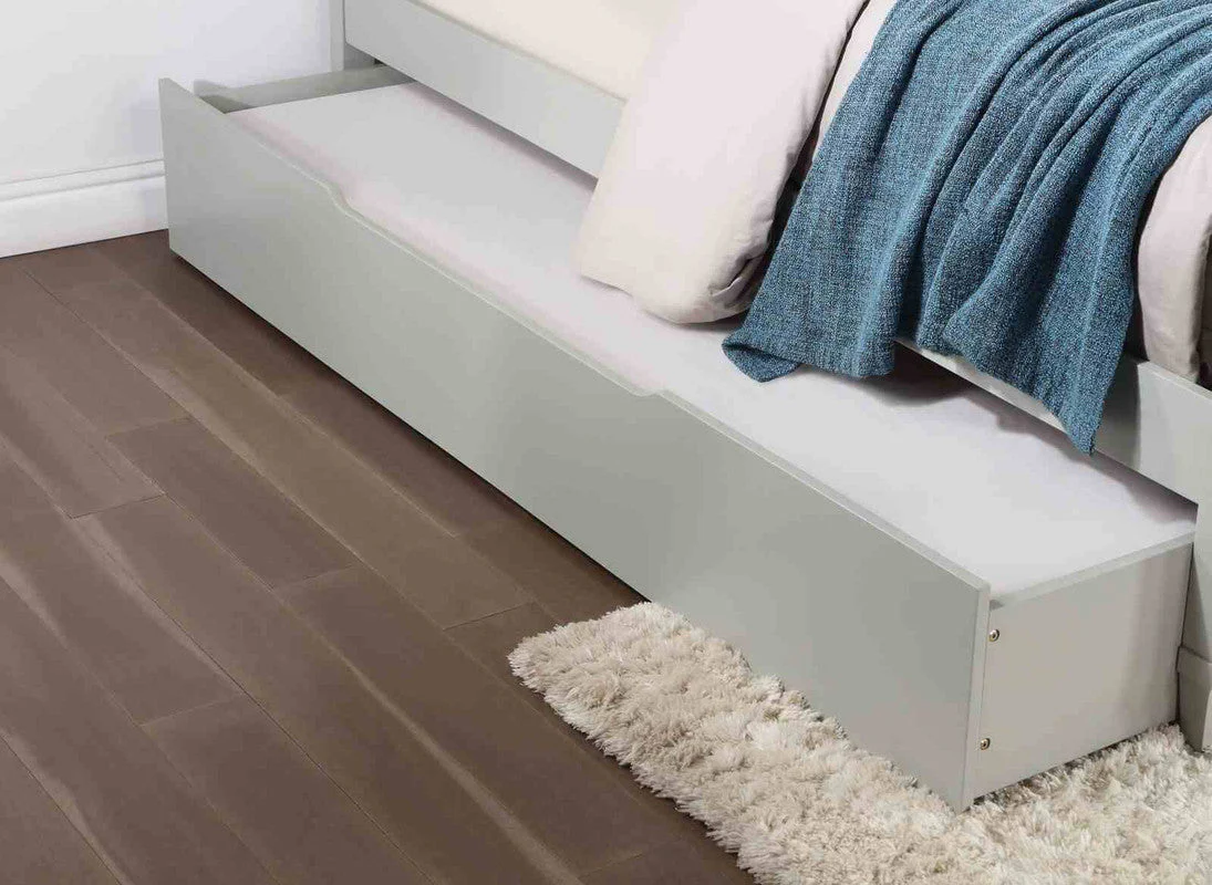 Lycorida Light Gray Full Bed - Image 5