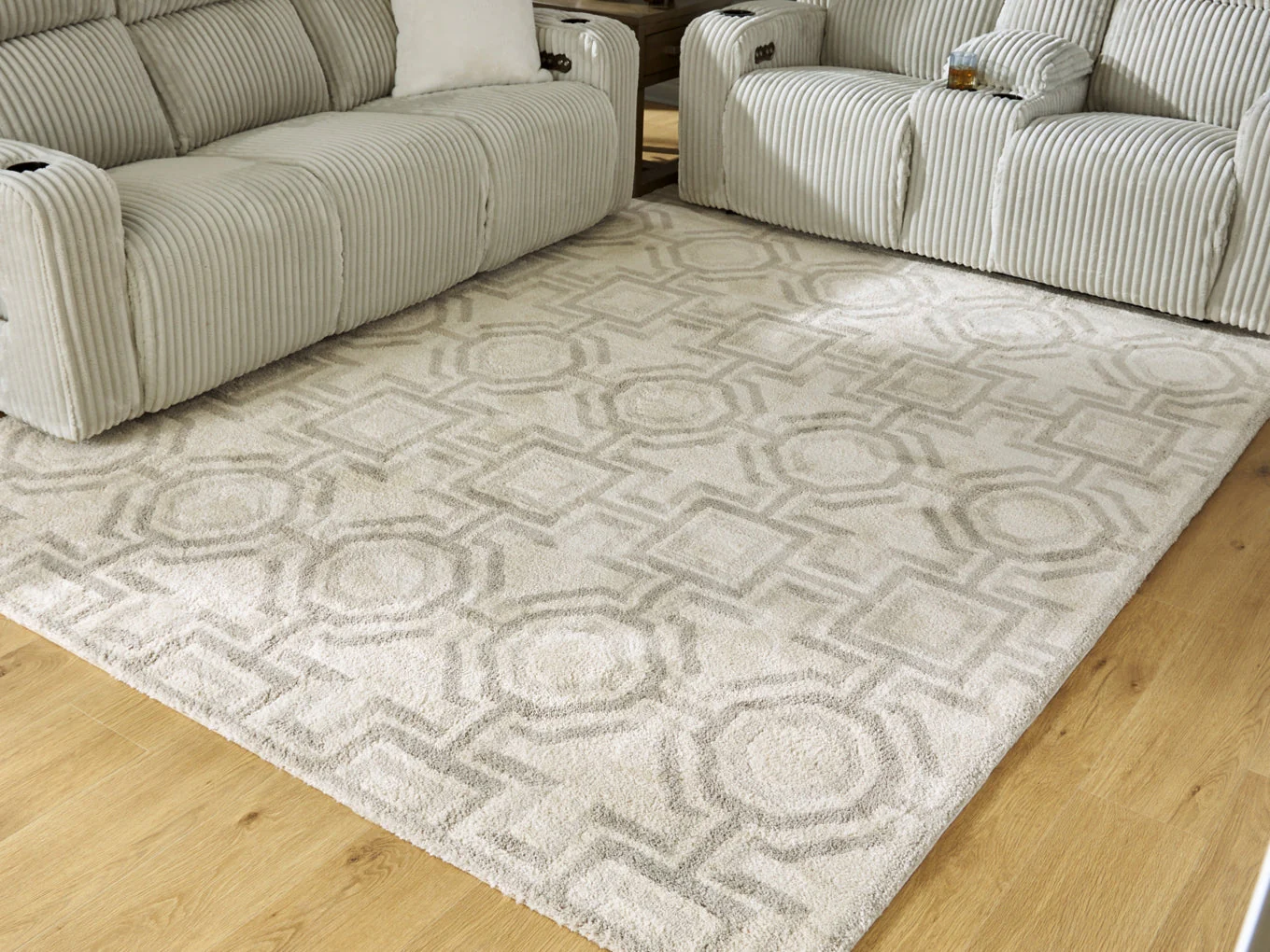 Maconville Rug - Image 3