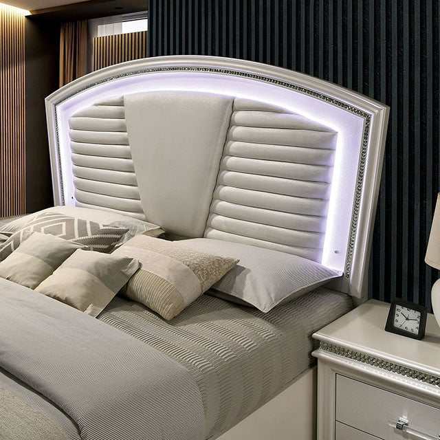 Maddie Pearl White/White California King Bed - Image 5