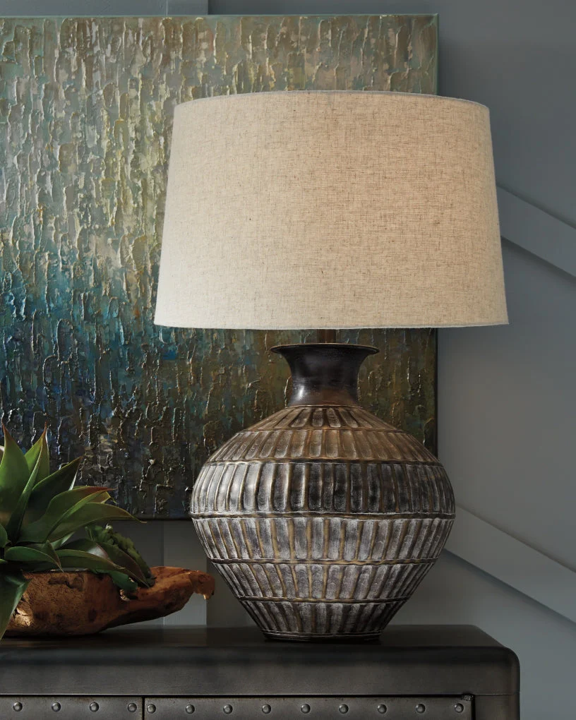 Magan Metal Table Lamp - Image 3
