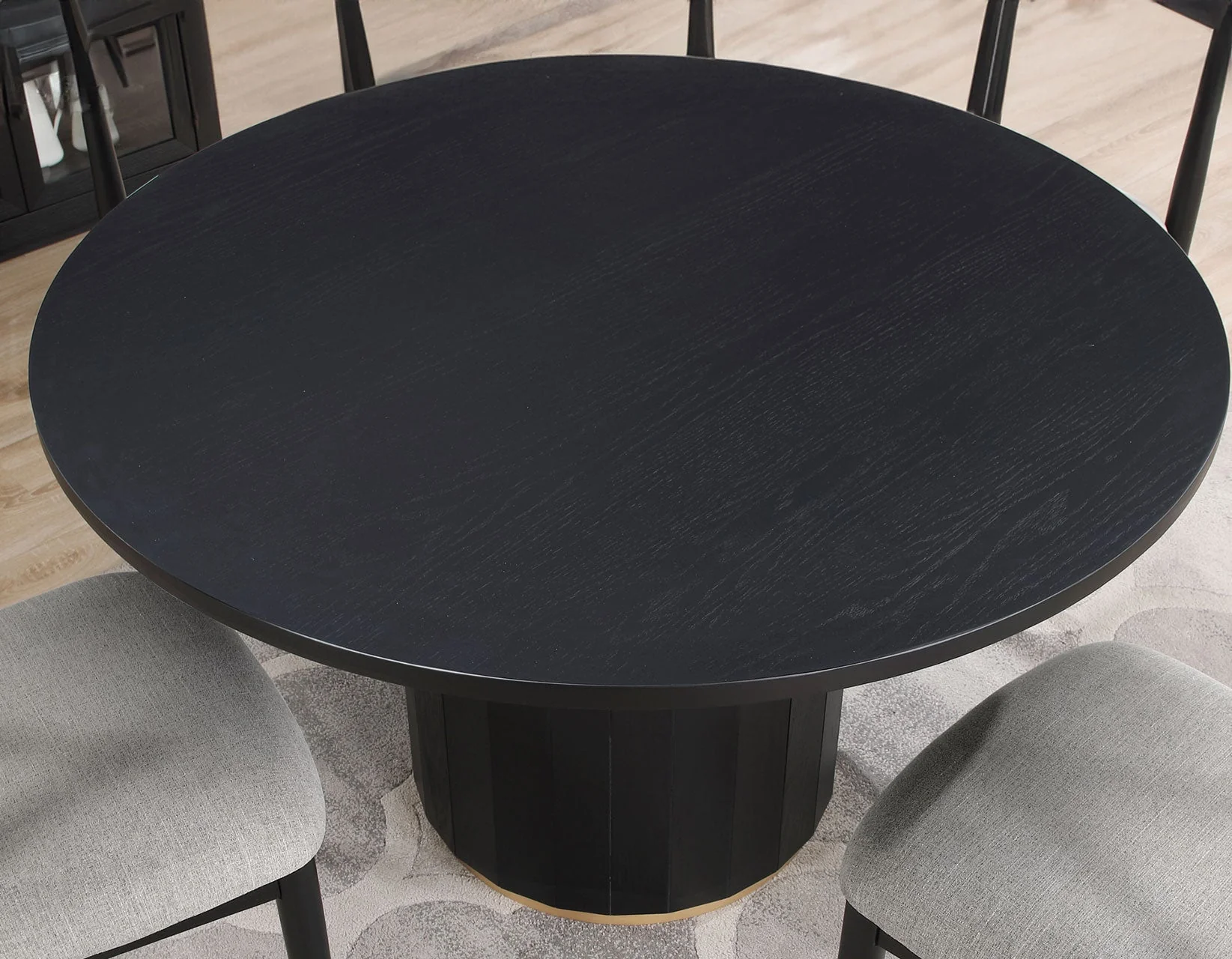Magnolia 52-inch Round Table - Image 5