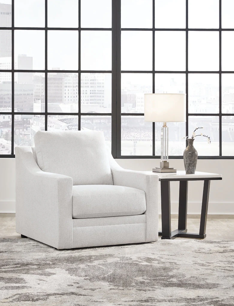Maitelynn Chair - Image 2