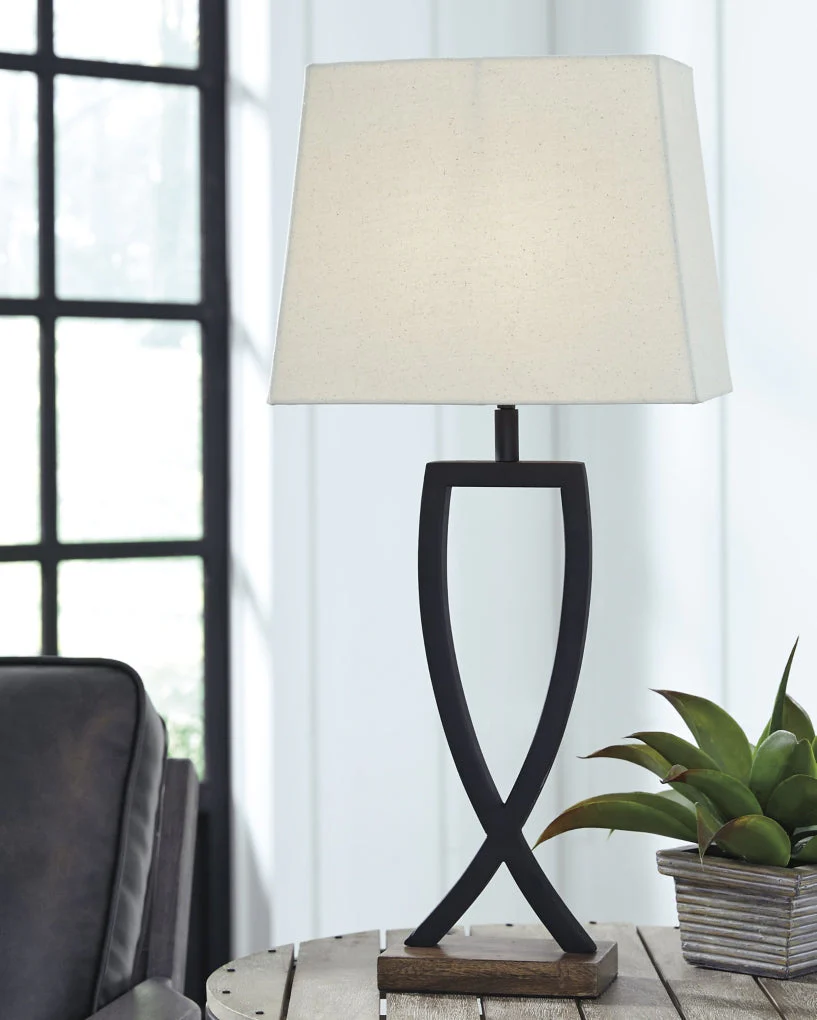 Makara Metal Table Lamp - Image 2