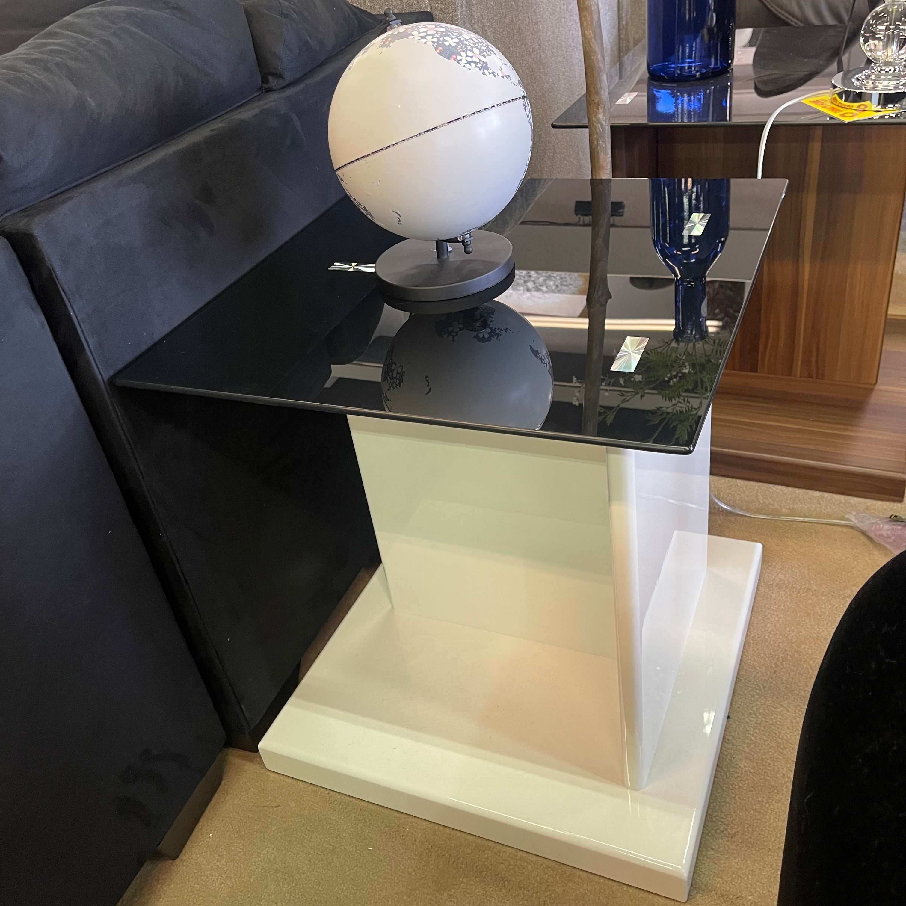 Mannedorf White & Black Glass Top End Table - Image 6