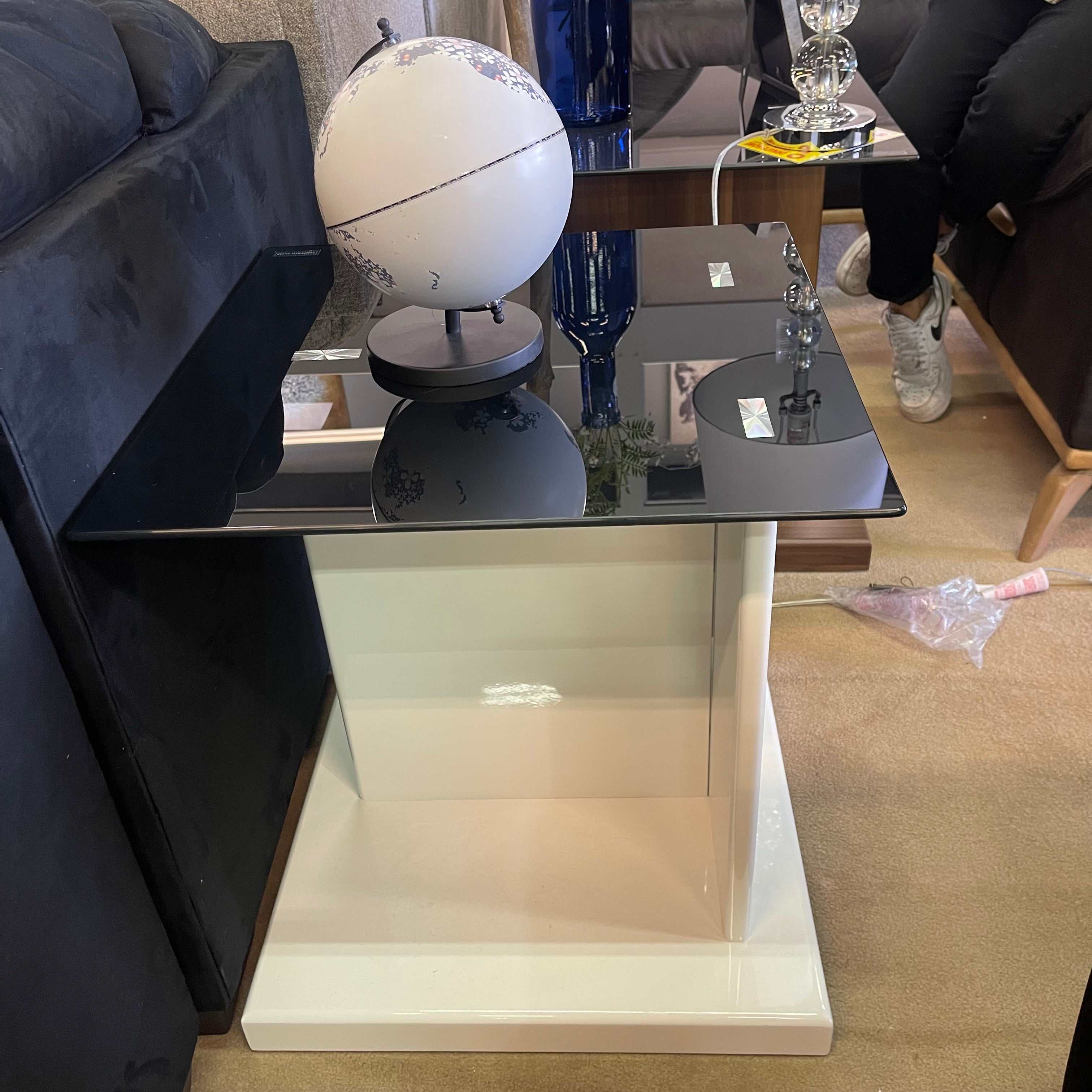 Mannedorf White & Black Glass Top End Table - Image 7