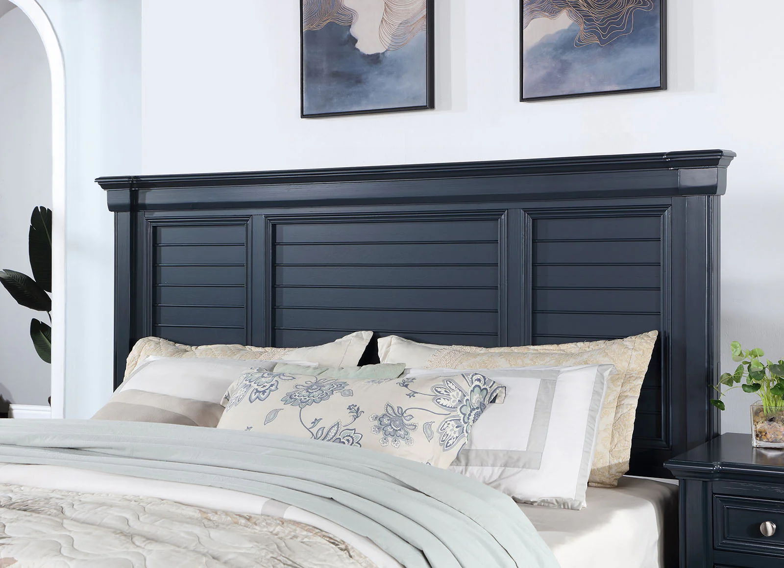 Manzanillo Slate Blue 4 Pc. Queen Bedroom Set - Image 3