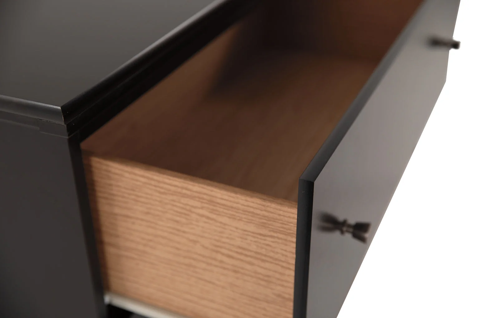 Maribel Six Drawer Dresser - Image 3