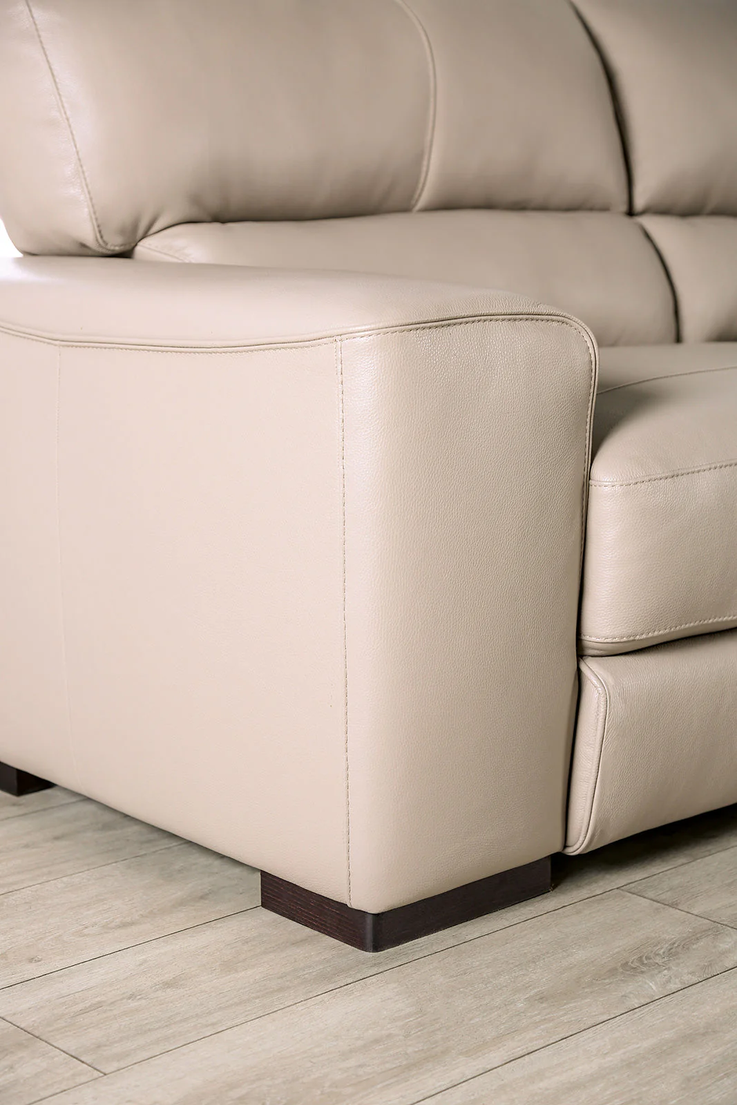 Marsicano Taupe Real Italian Leather Loveseat - Image 3