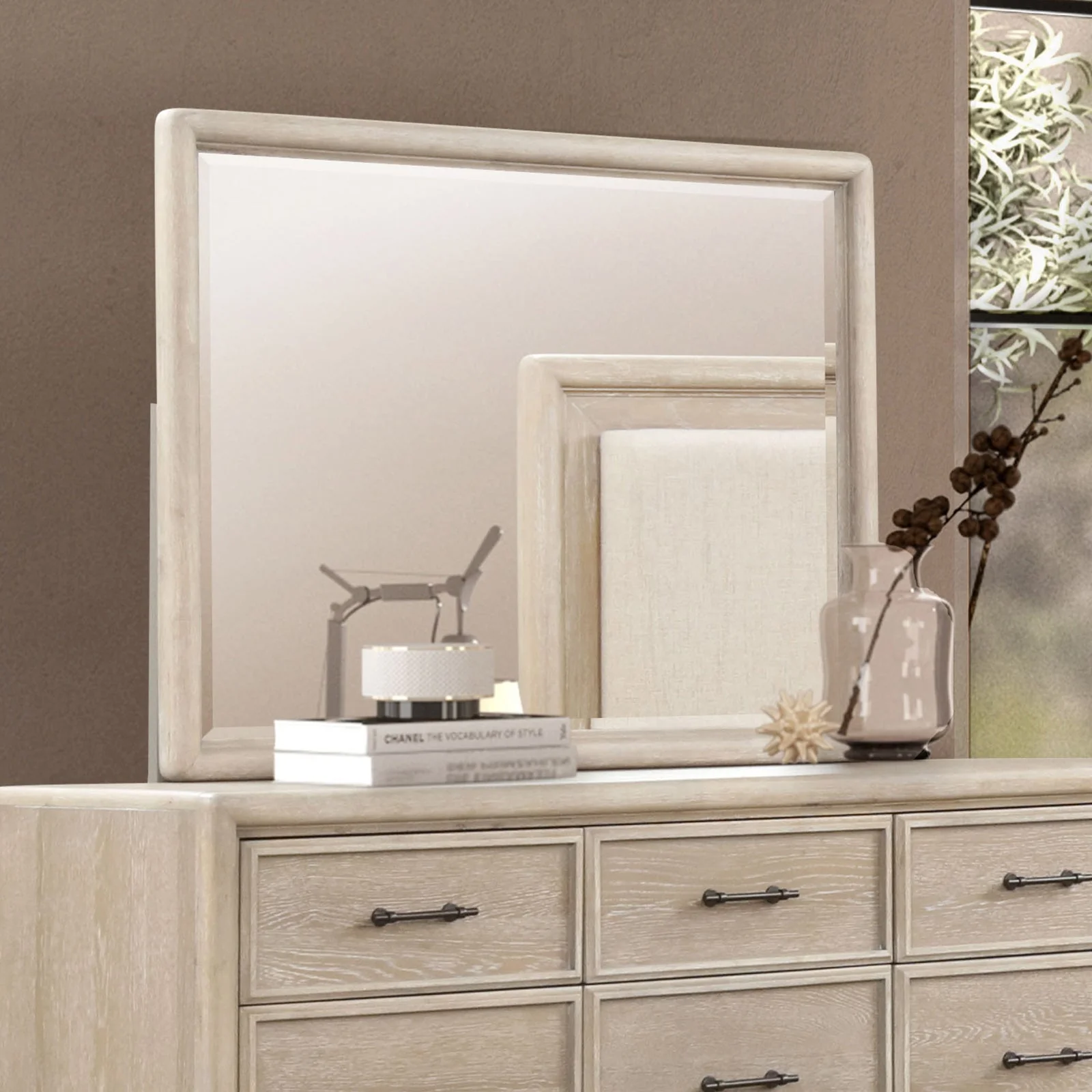 Midhurst Oak Queen 5 Piece Bedroom Set w/2 Nightstands - Image 4