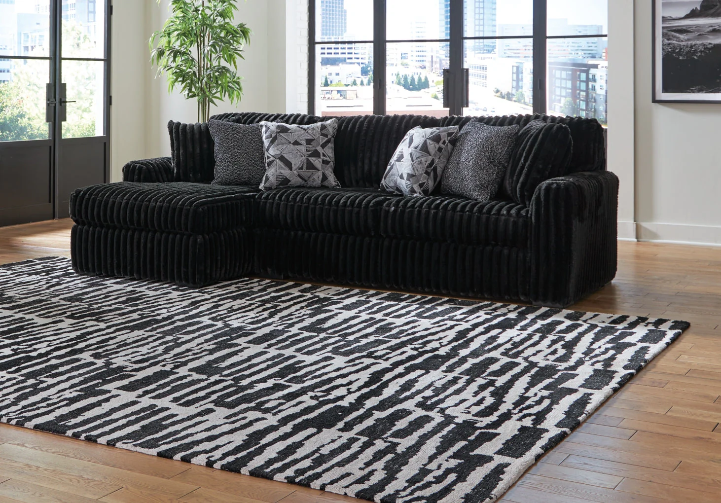 Midnight-Madness 2-Piece Sectional Sofa with Chaise - Image 4