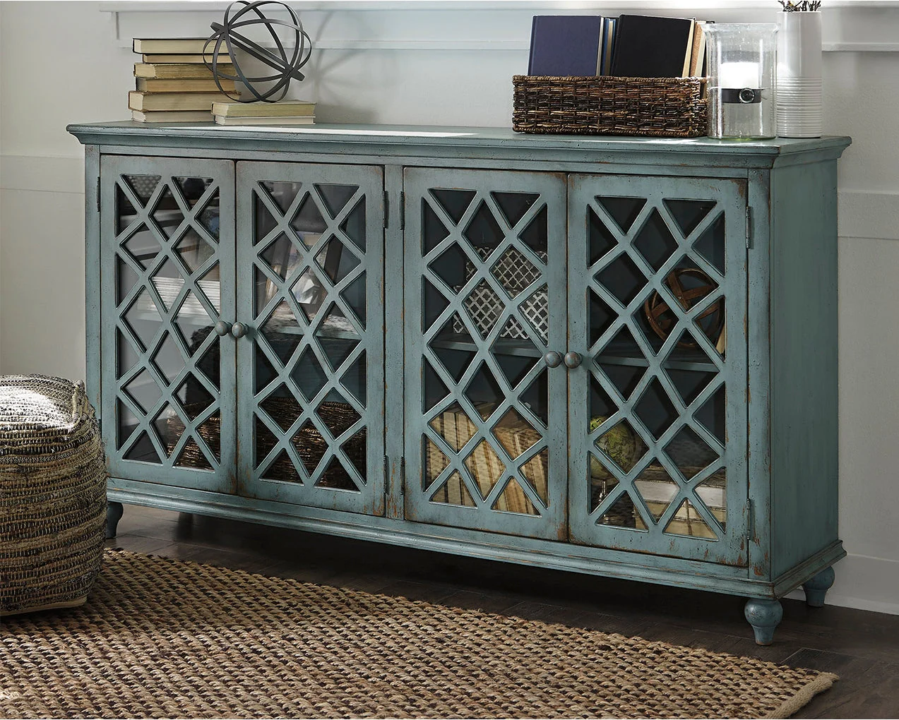Mirimyn Accent Cabinet - Image 4