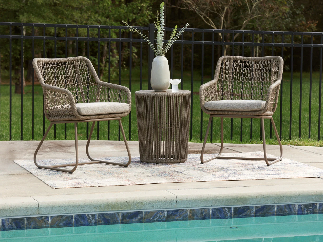 Monarch Heights Chairs w/CUSH/ Table Set (3/CN) - Image 3