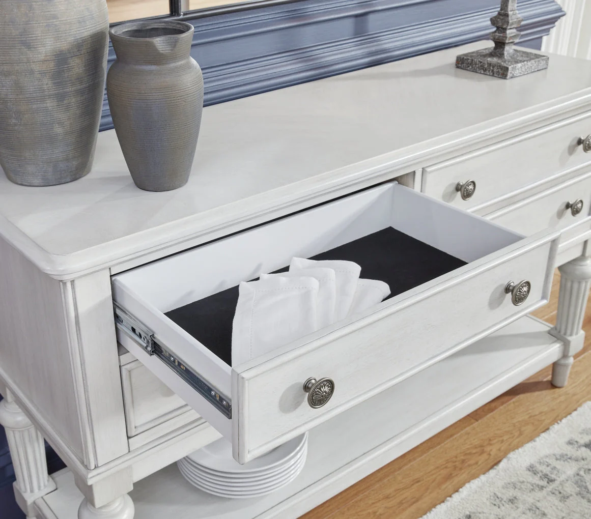 Montelaine Dining Room Server - Image 7