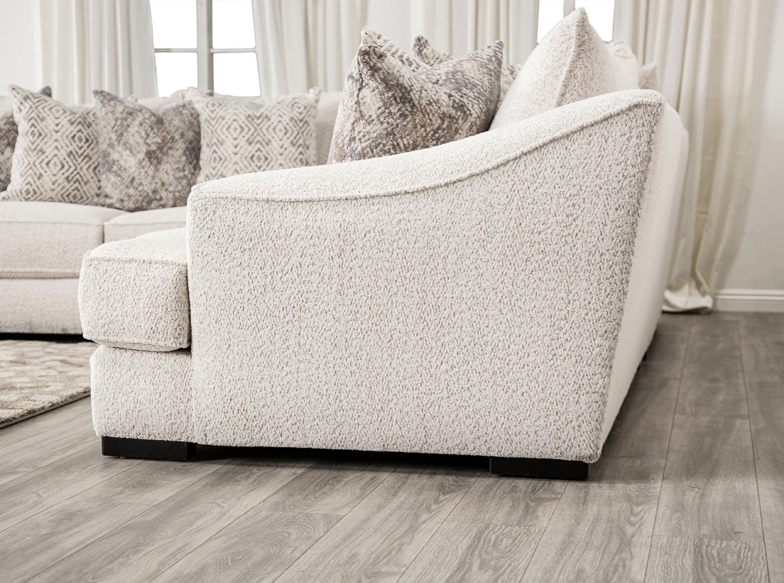 Moorpark Off-White Sectional - Image 4