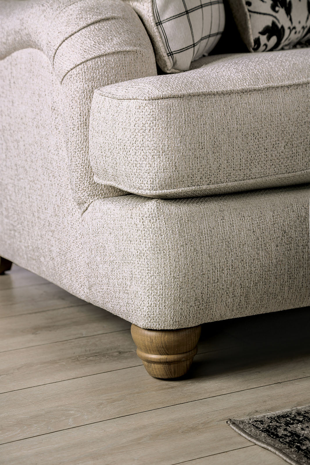 Mossley Ivory Loveseat - Image 4