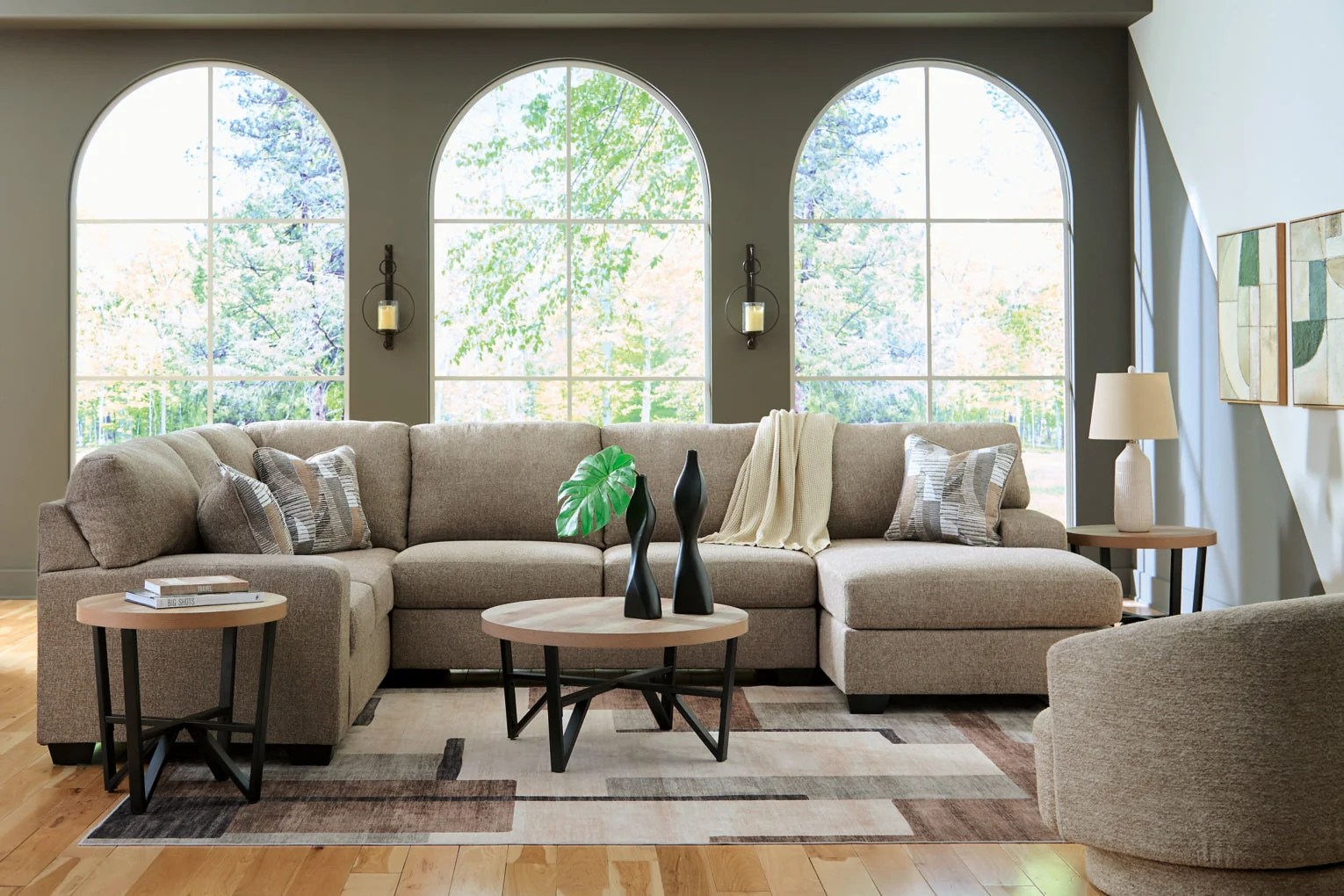 Newellen 3-Piece Sectional with Chaise - Image 8