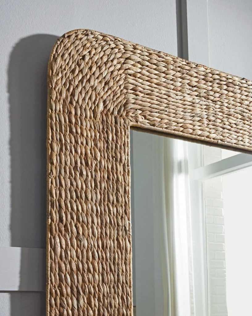 Norigan Floor Mirror - Image 5