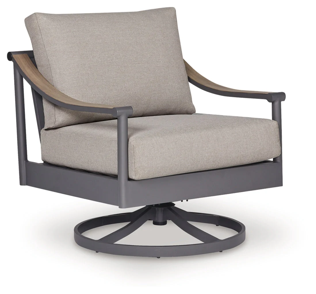 North Island Outdoor Seating - Image 3