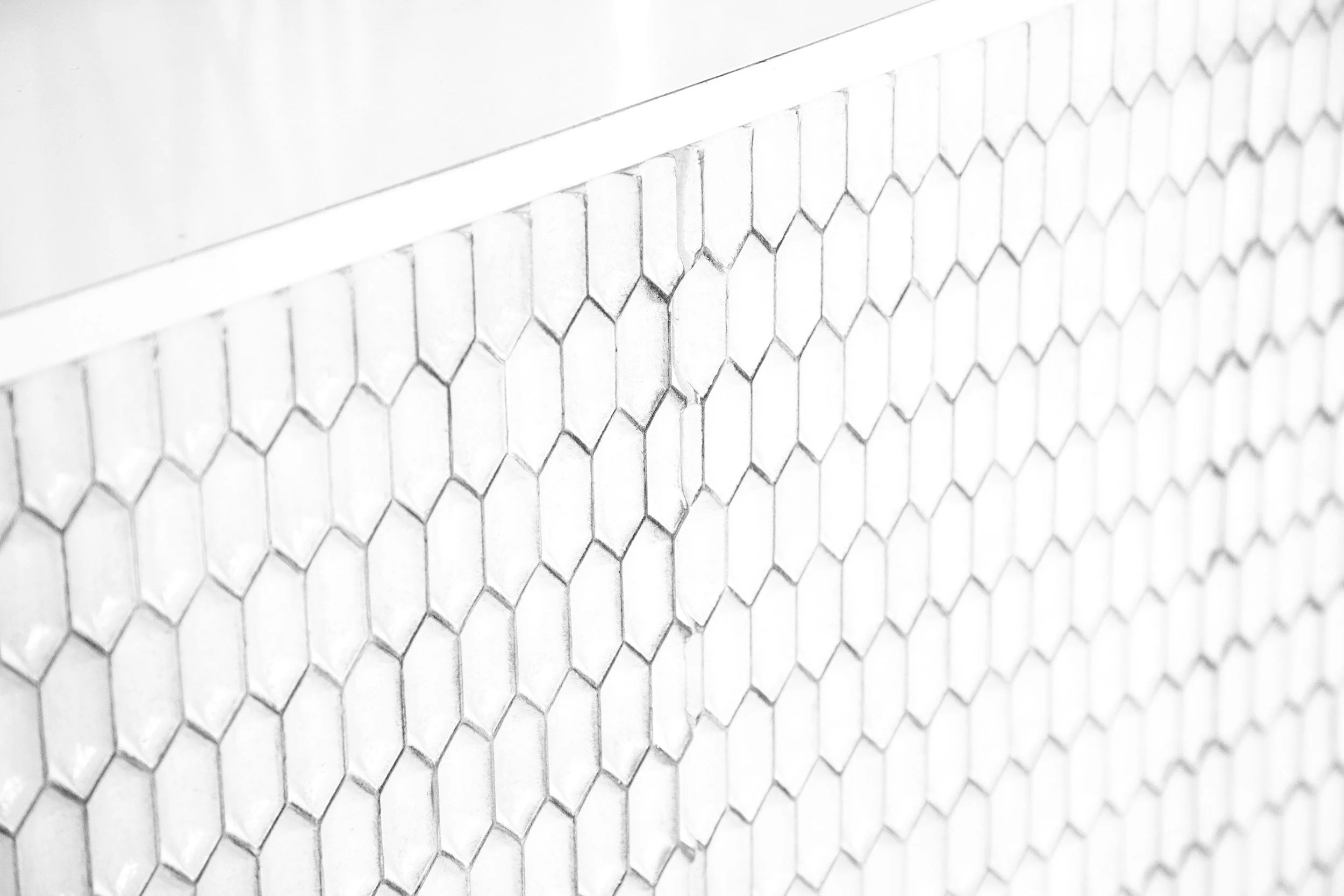 Gambon 2-door Wood Honeycomb Pattern Accent Cabinet White - Image 11