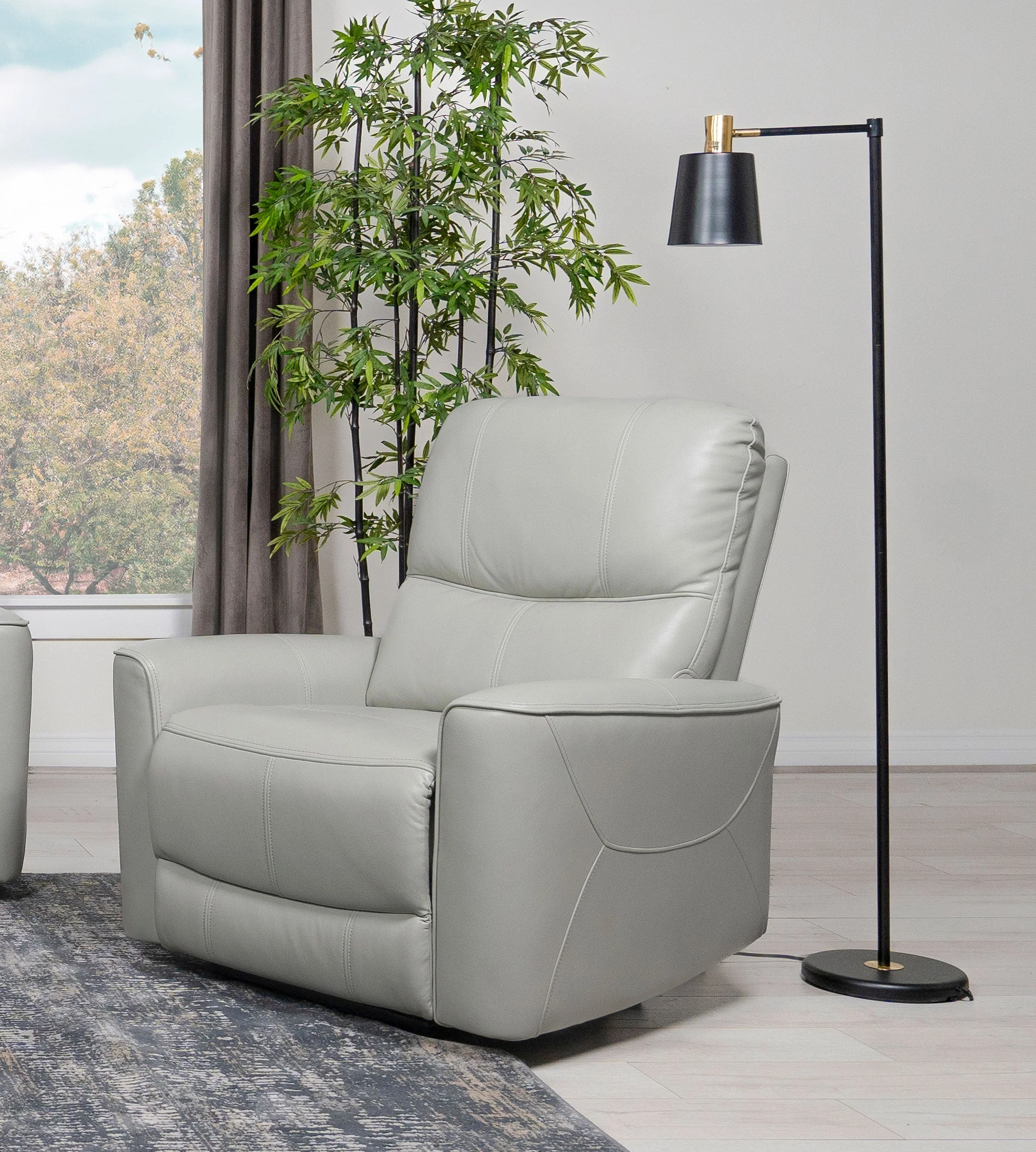 Greenfield Upholstered Power Recliner Chair - Image 5