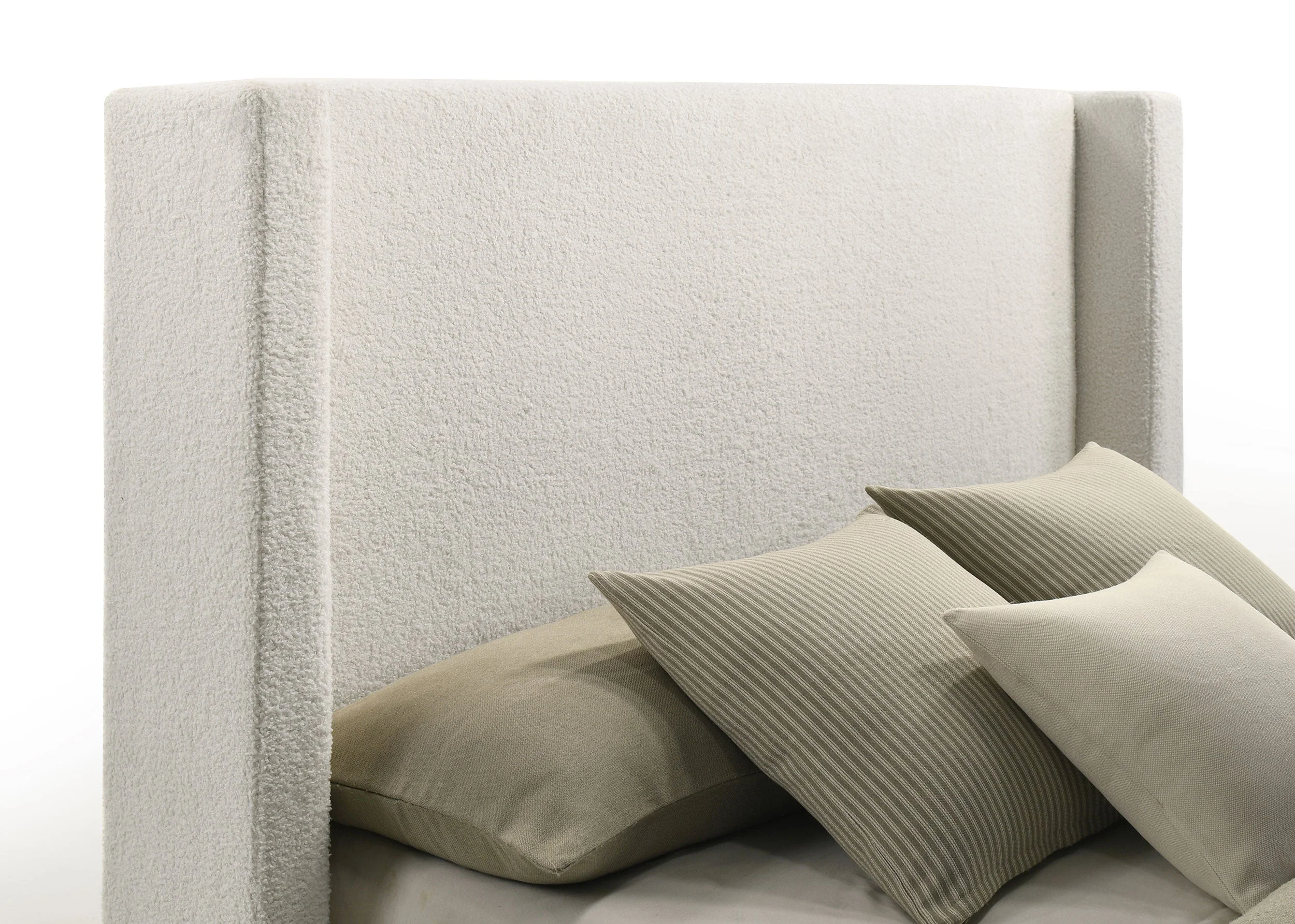 Alamosa Boucle Upholstered Wingback Bed - Image 15