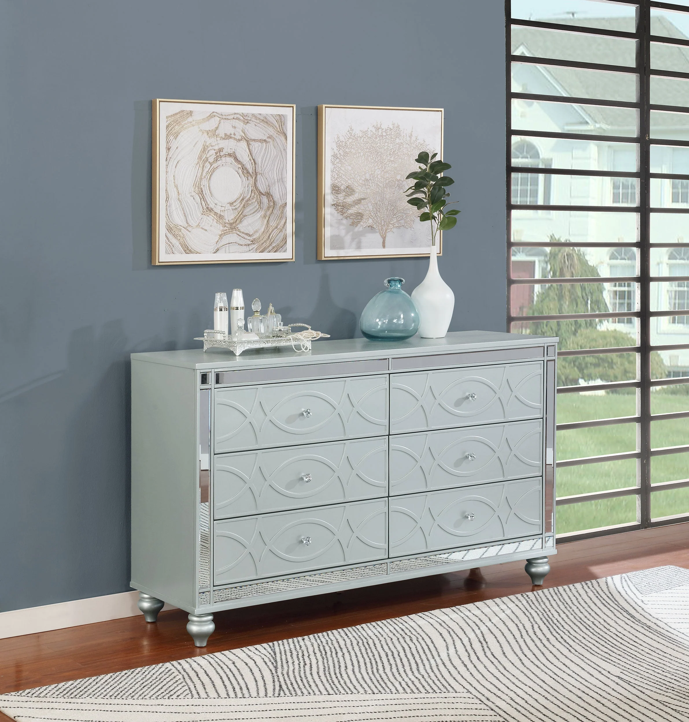 Gunnison 6-drawer Dresser Silver Metallic - Image 3