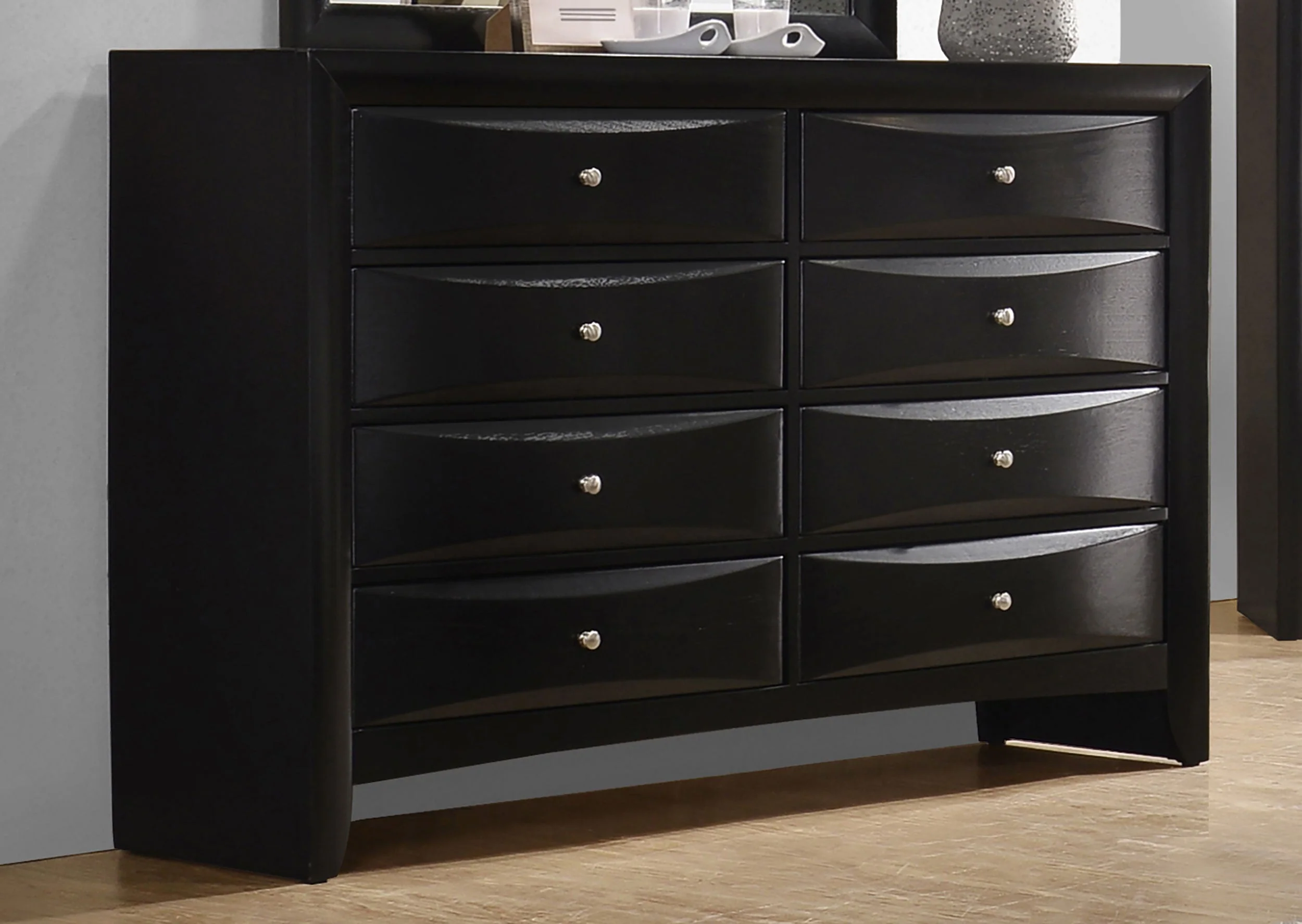 Briana 8-drawer Dresser Black - Image 3
