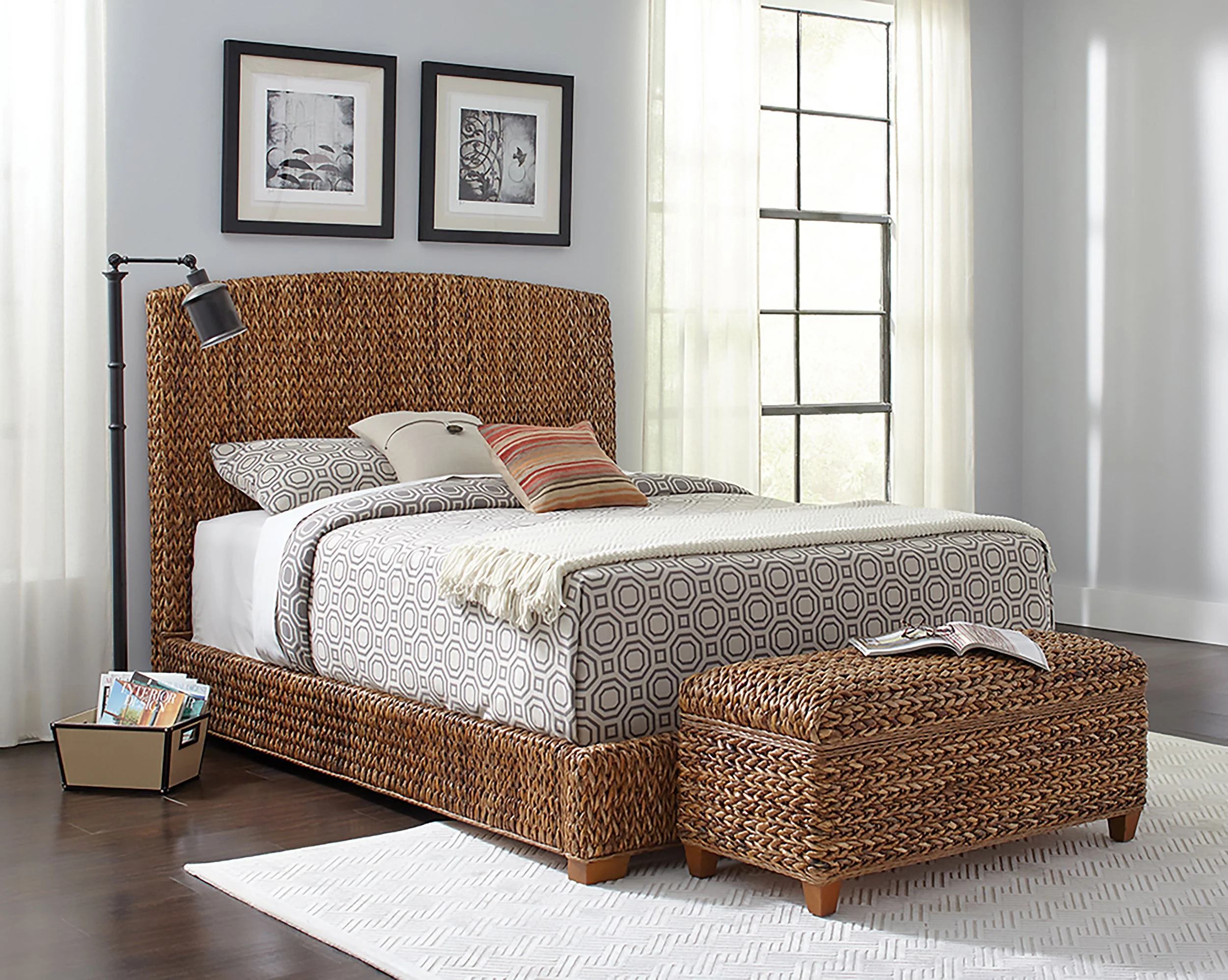 Laughton Banana Leaf Panel Bed Amber - Image 19