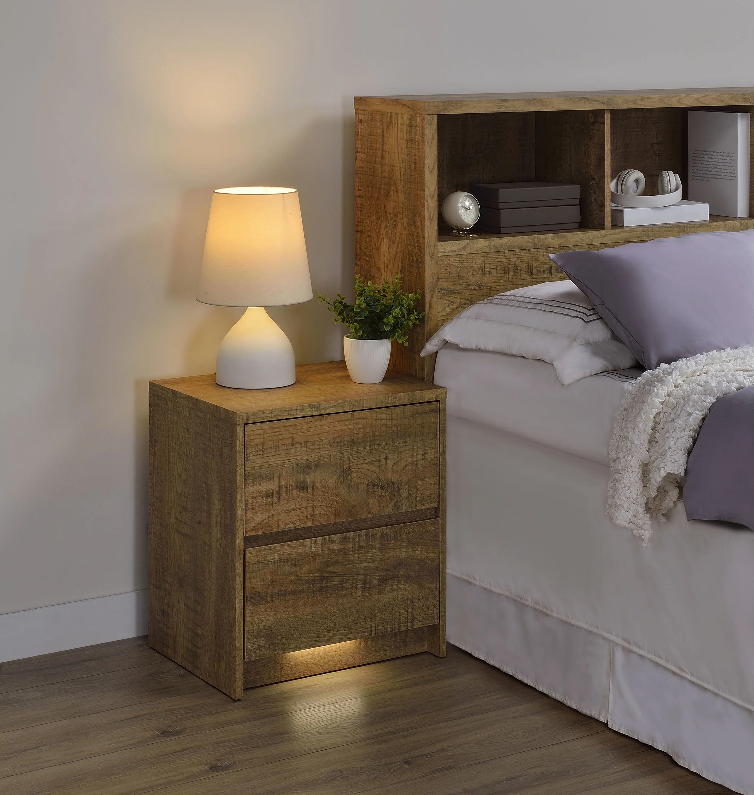 Westpark 2-drawer Nightstand LED s and USB - Image 10