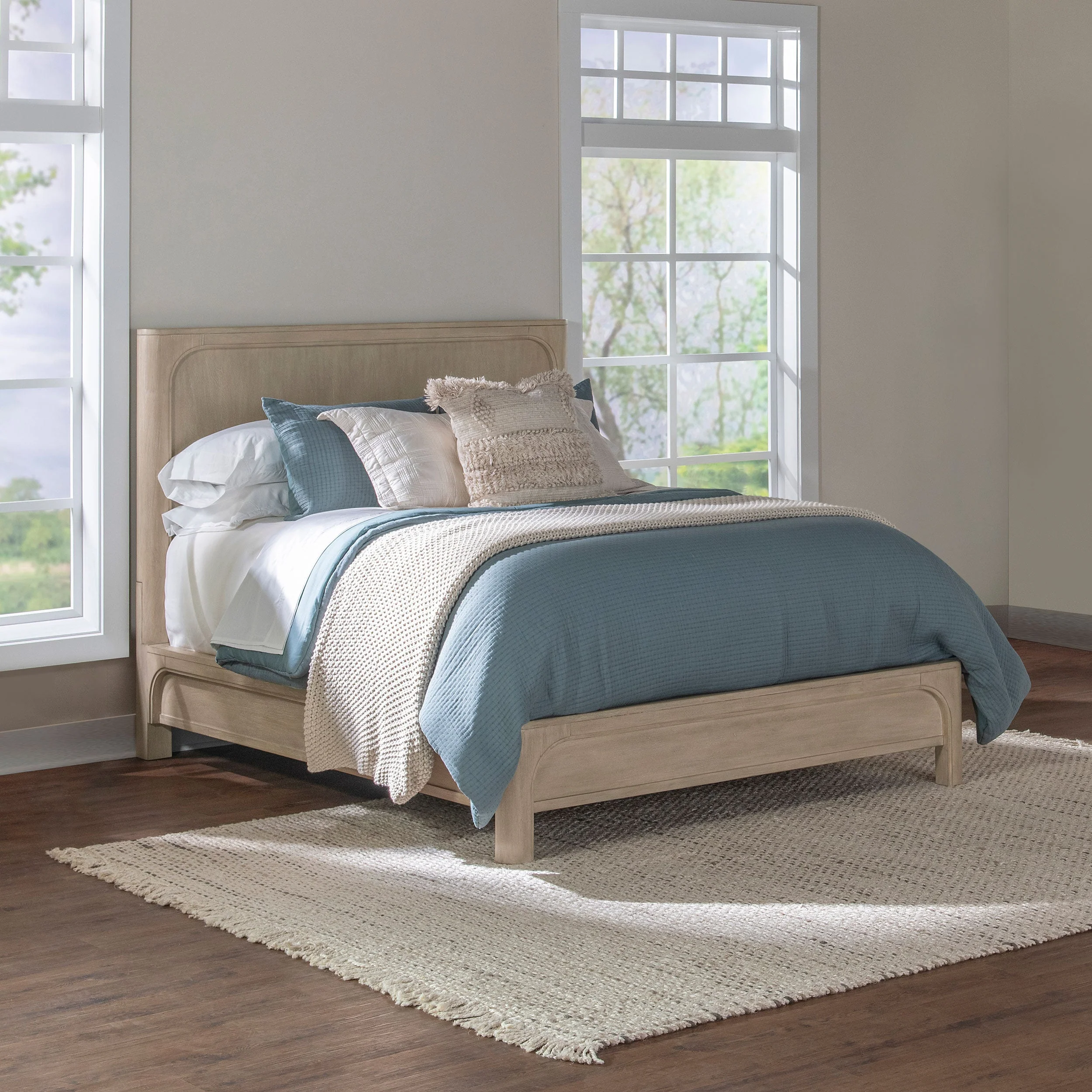 Solano 55-inch Panel Bed Weathered Mango - Image 5
