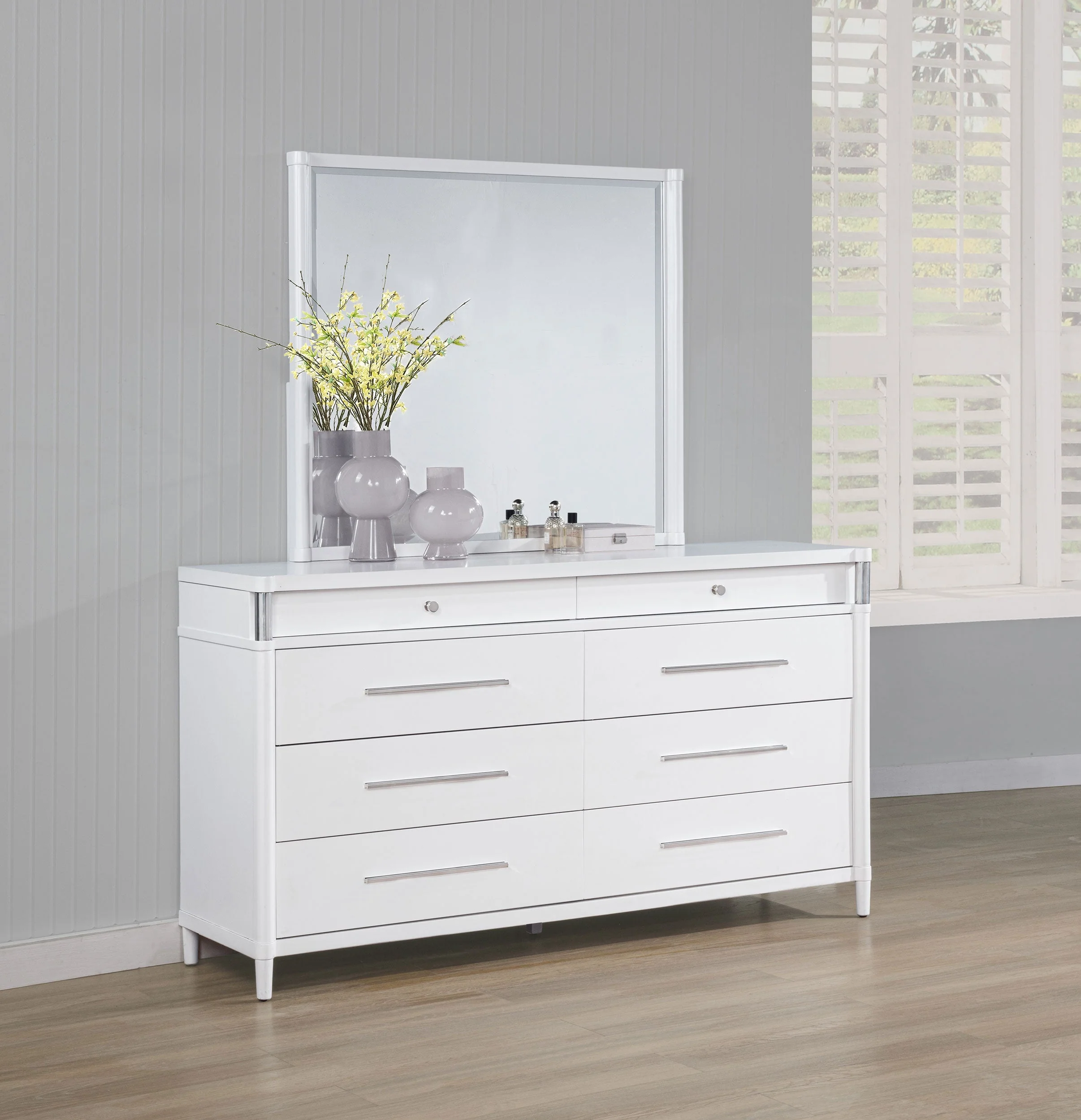 Gracemont 8-drawer Bedroom Dresser with Mirror White - Image 3