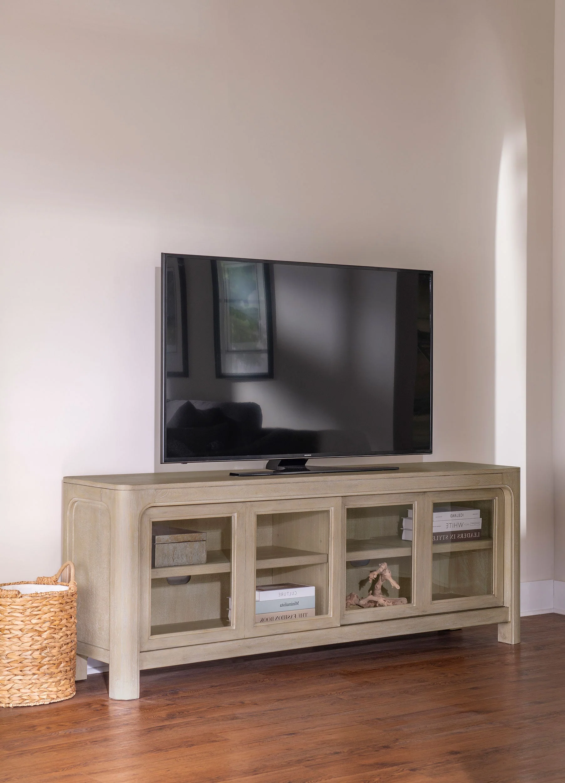 Solano 71-inch 2-door TV Stand Media Console Weathered Mango - Image 3