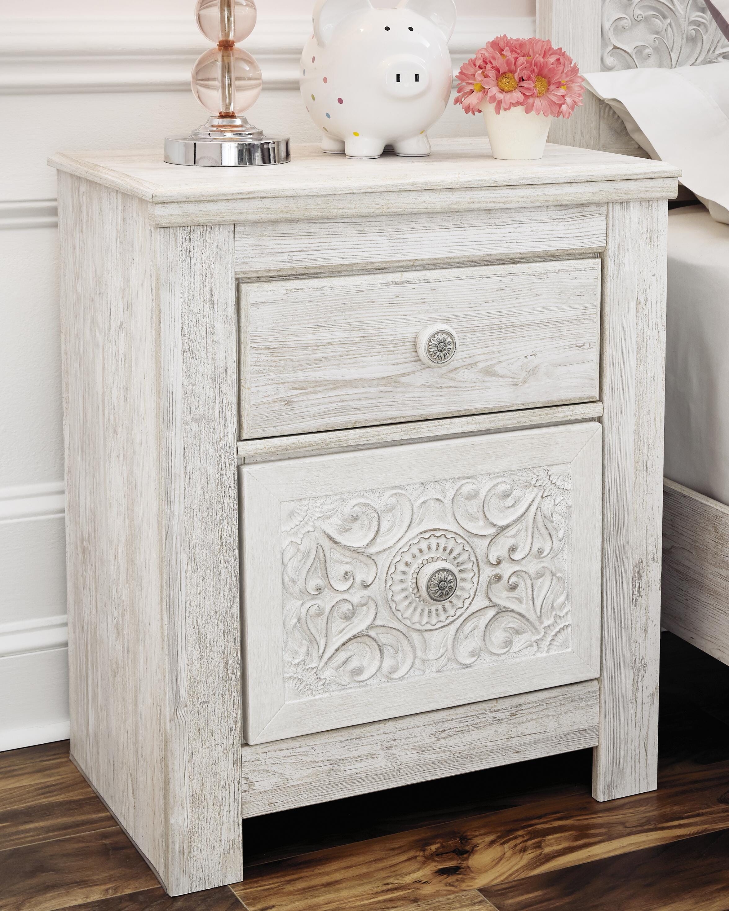 Paxberry Panel Bed Bedroom Set - Image 24