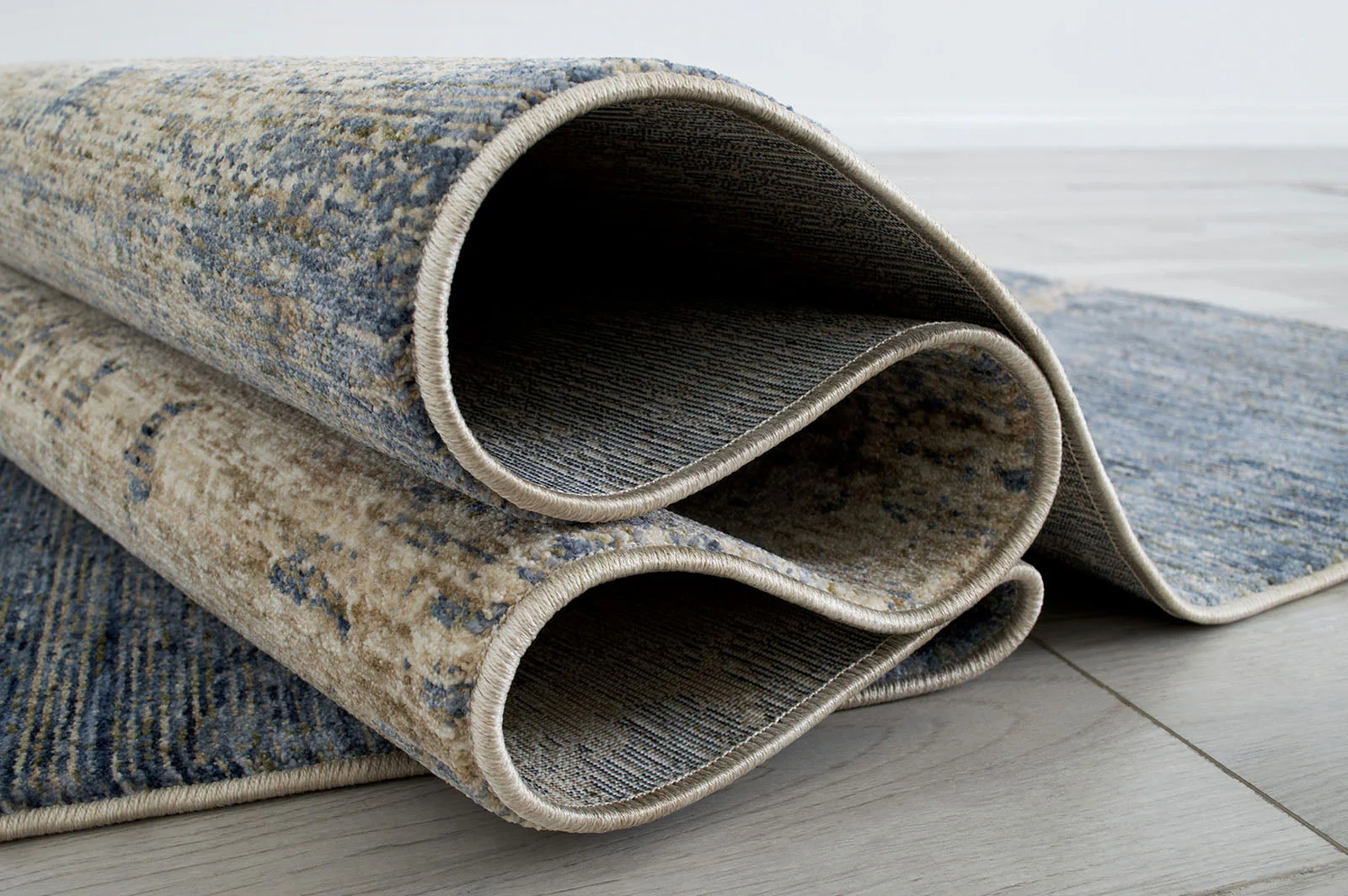 Payas Blue/Multi 5'X7' Area Rug - Image 3