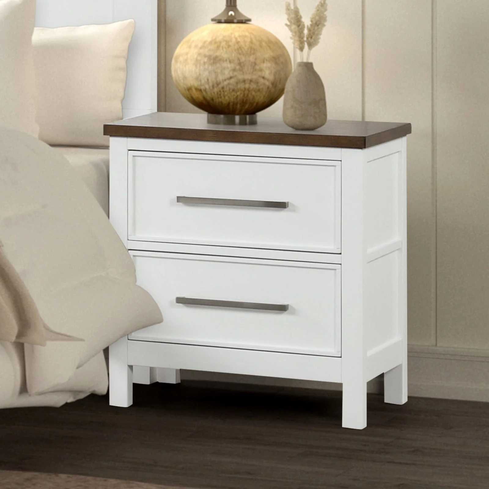 Pinetop White Twin 5 Piece Bedroom Set w/2 Nightstands - Image 4