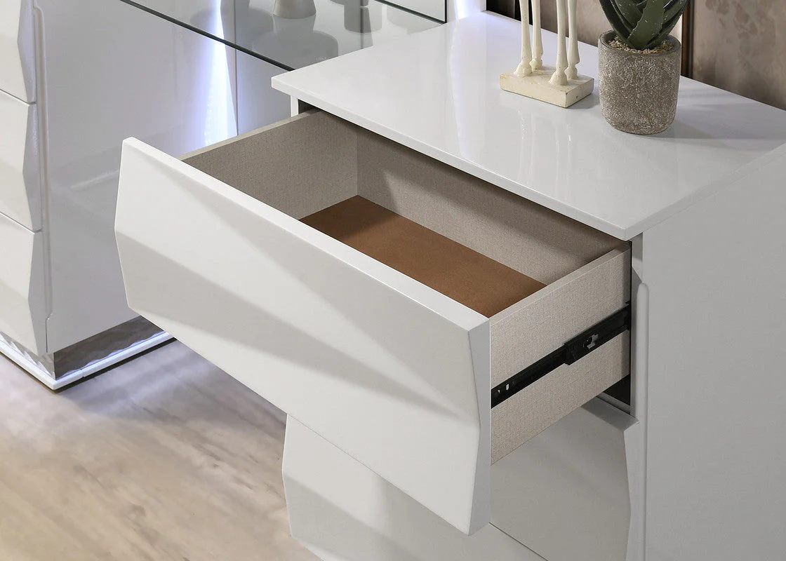 Prisma White Vanity - Image 4