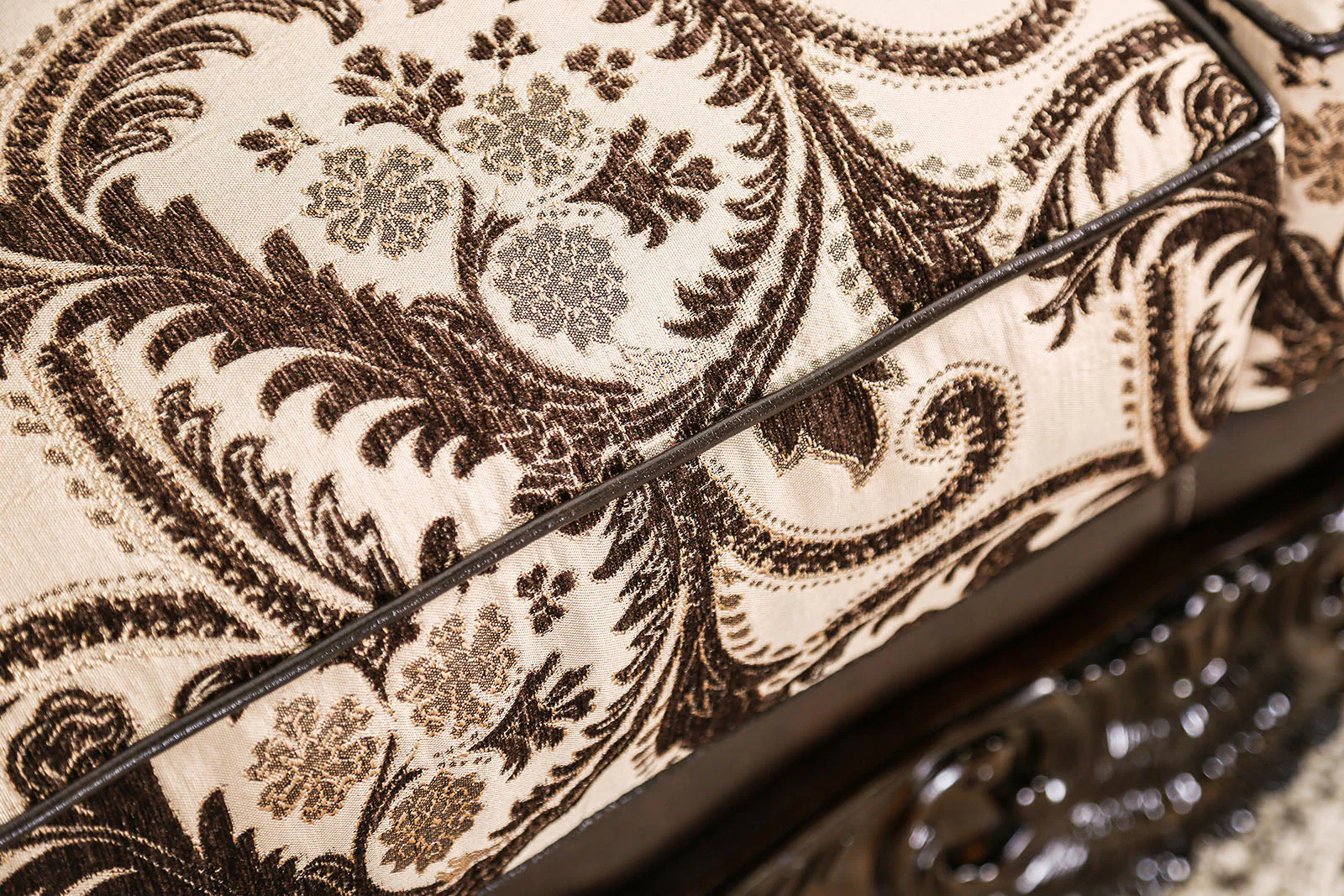 Quirino Light Brown/Dark Brown Loveseat - Image 5