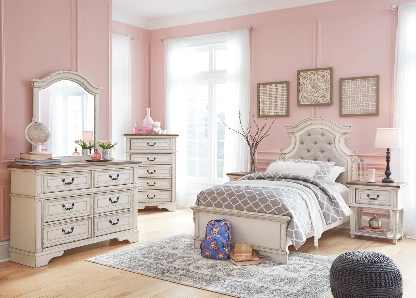 Realyn Dresser and Mirror - Image 13