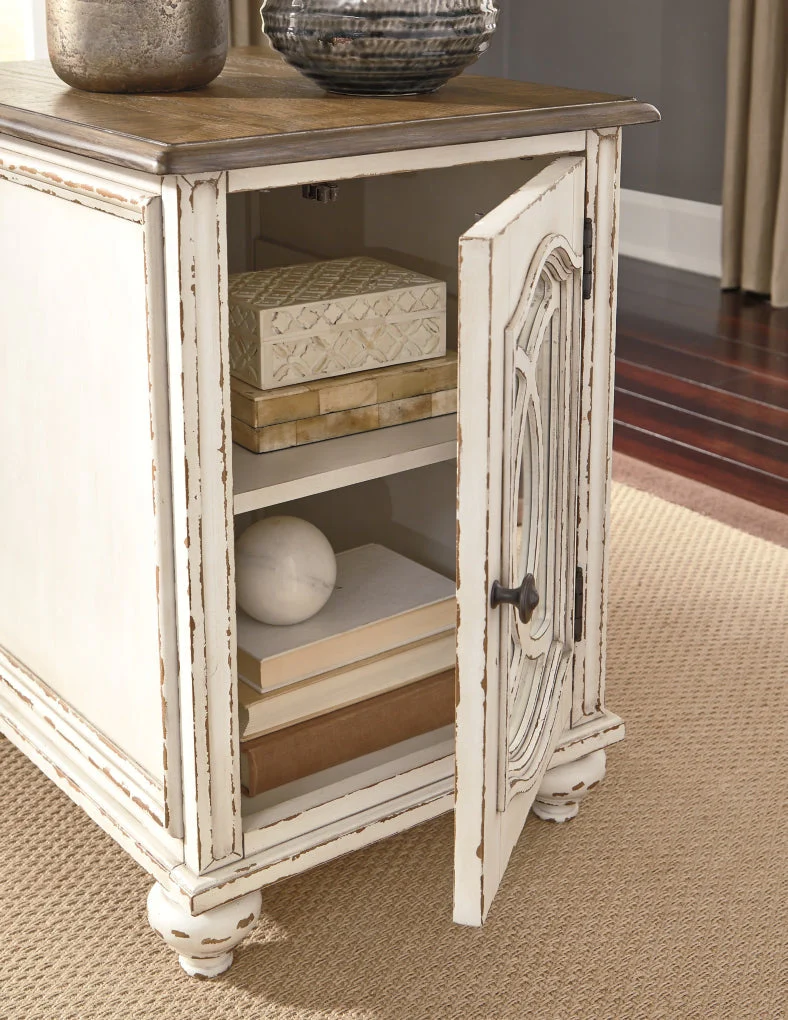 Realyn End Table - Image 20