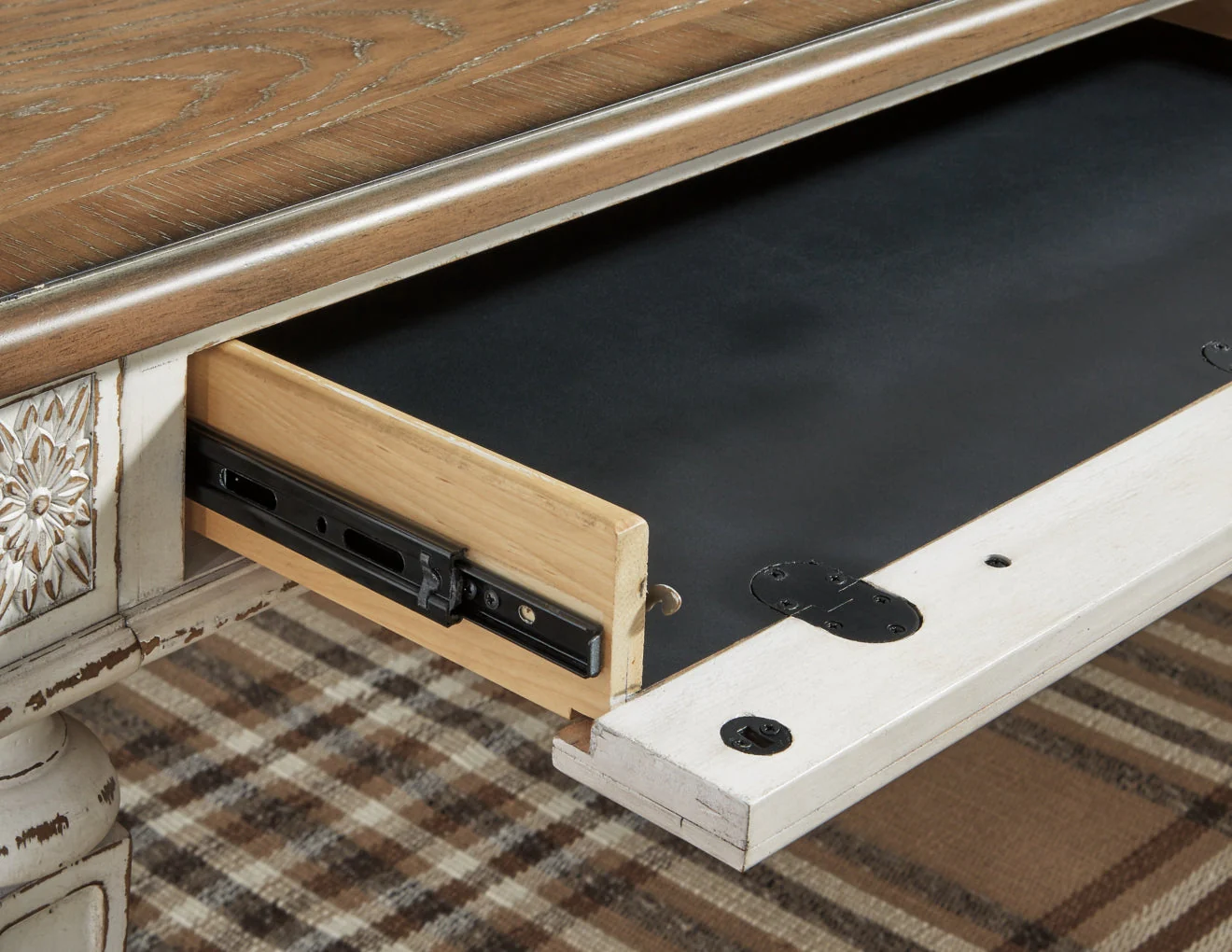 Realyn Home Office - Image 11