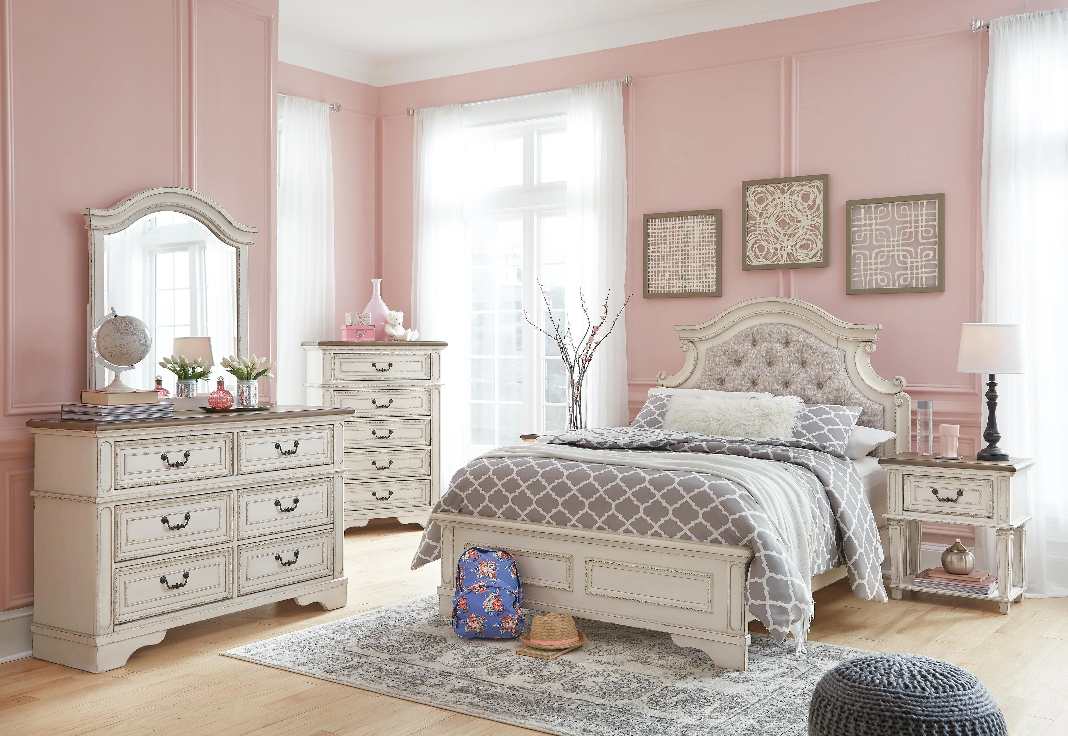 Realyn Panel Bed Bedroom Set - Image 20