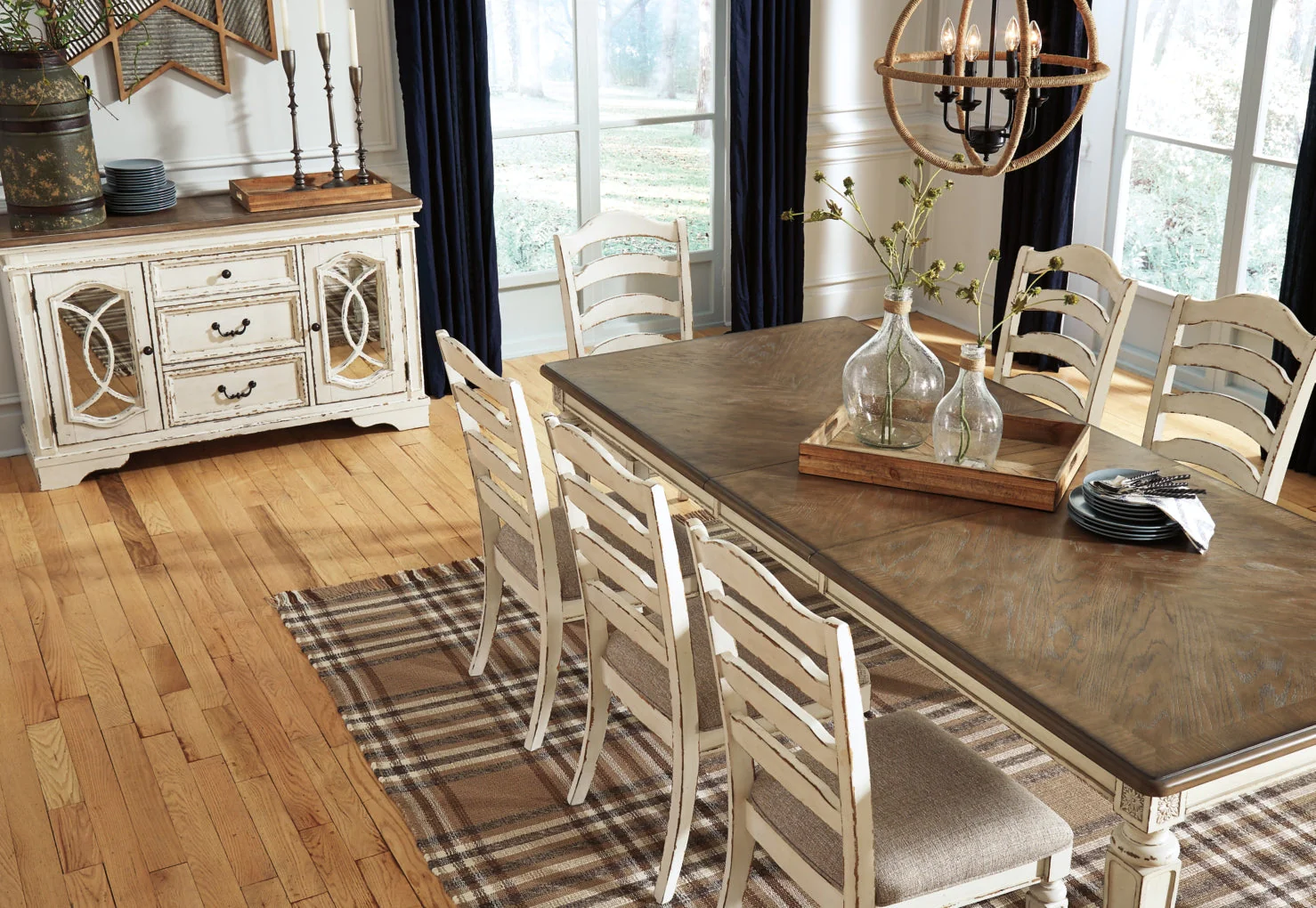 Realyn RECT Dining Room Extension Table - Image 9
