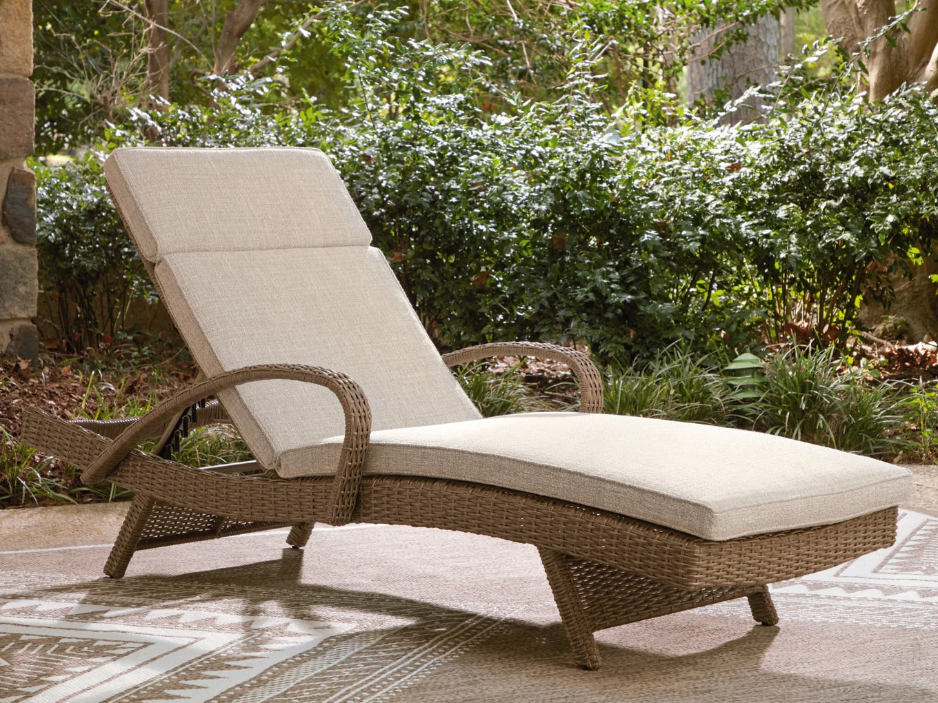 Revare Beach Outdoor Seating - Image 11
