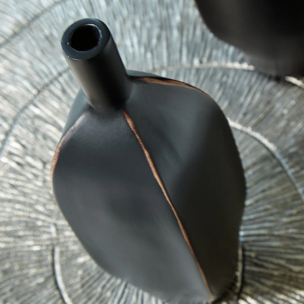 Rhaveney Vase - Image 10