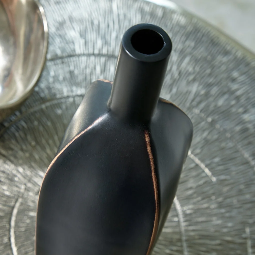 Rhaveney Vase - Image 11