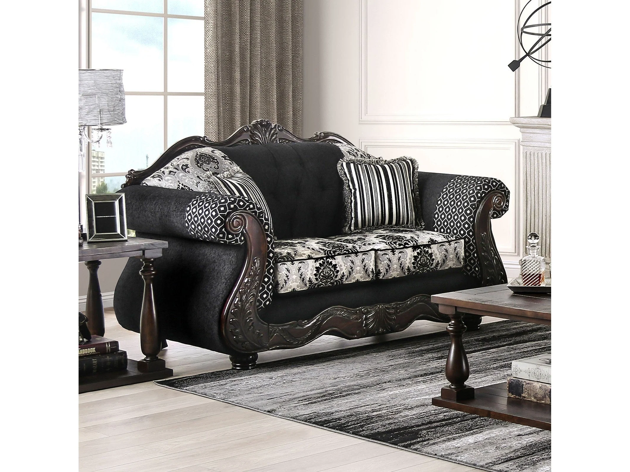 Ronja Black Loveseat