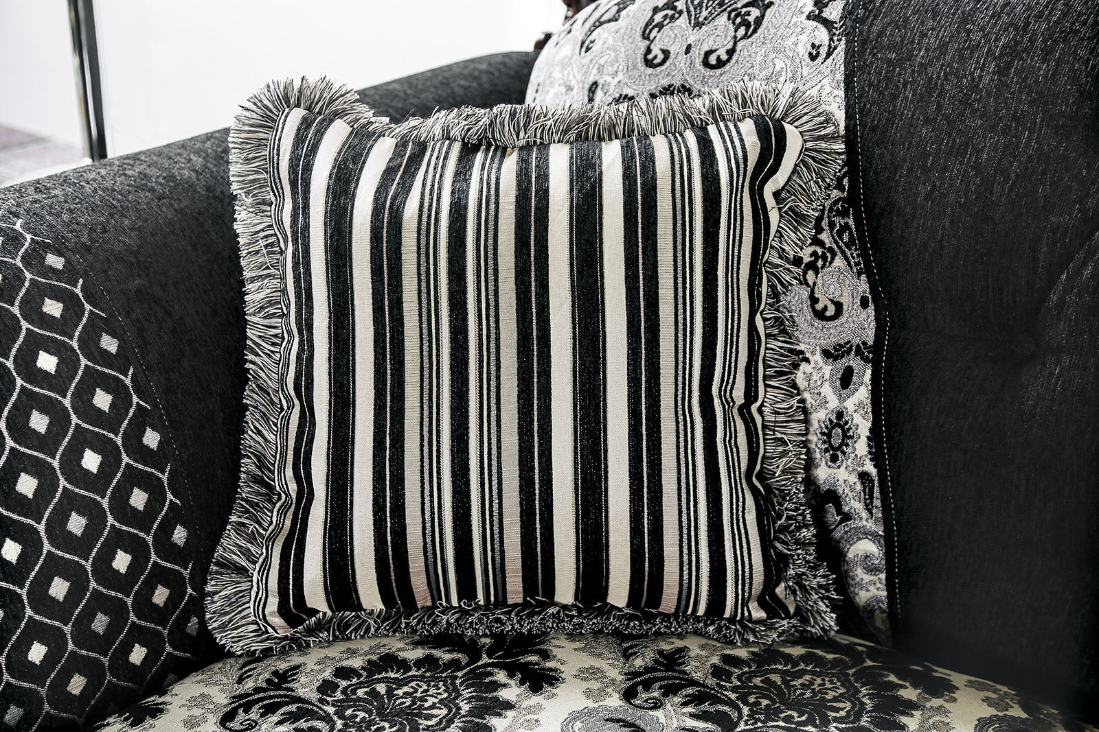 Ronja Black Sofa - Image 5